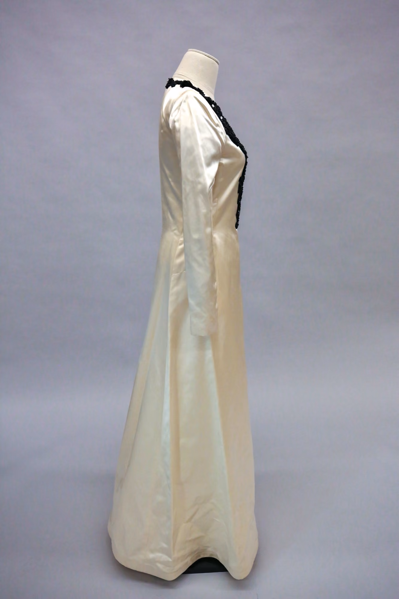 Side image