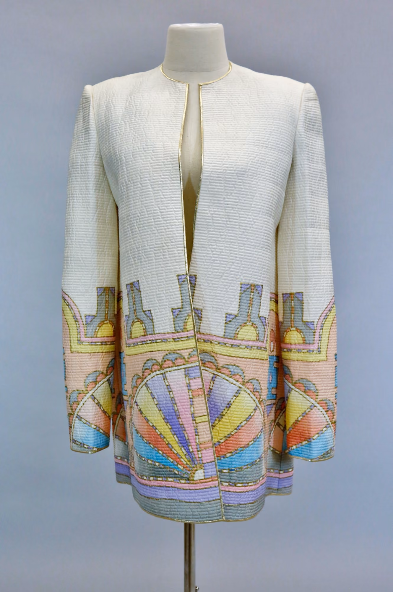 White patterned quilted jacket