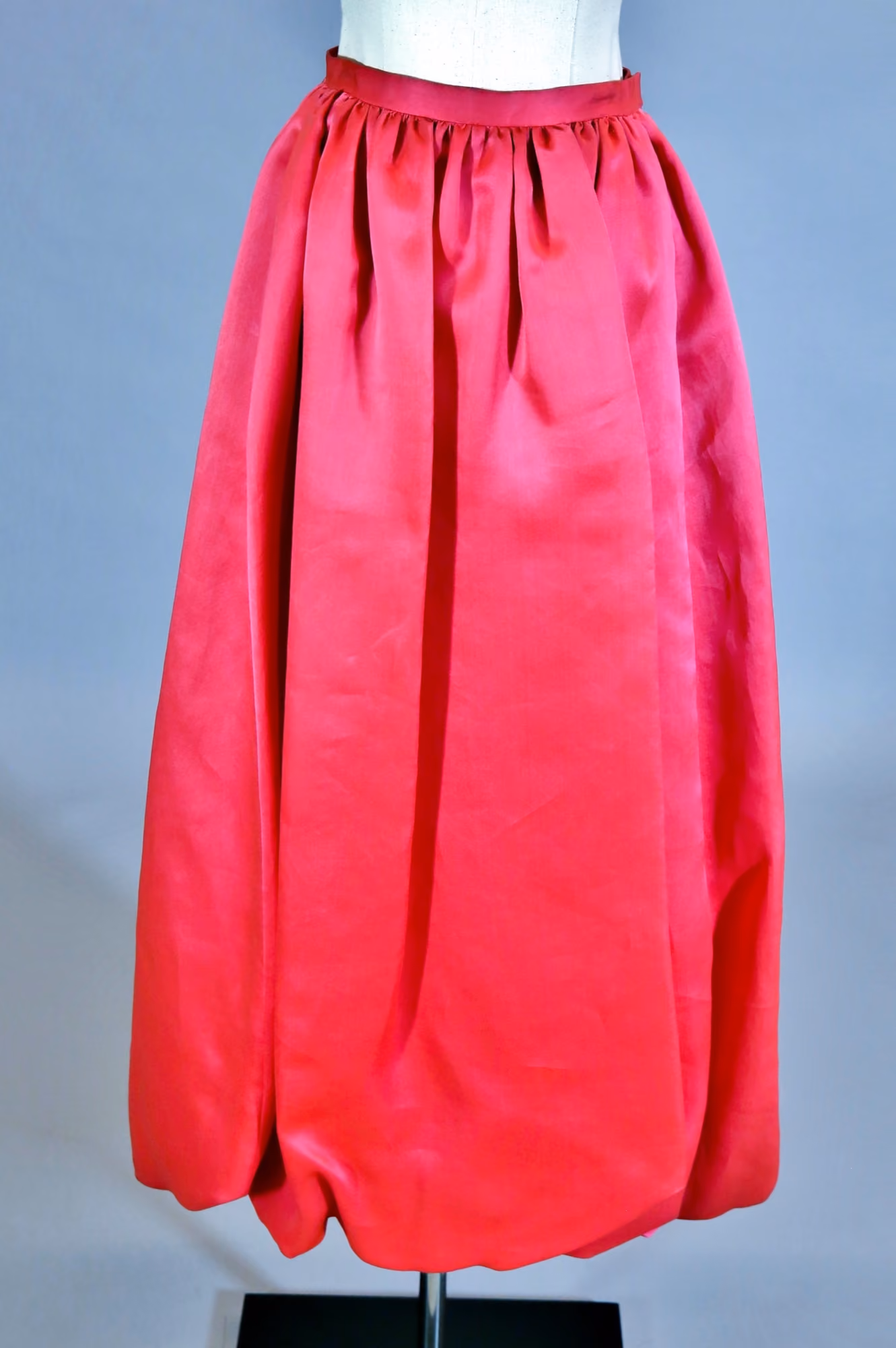 Pink bubble hem skirt
