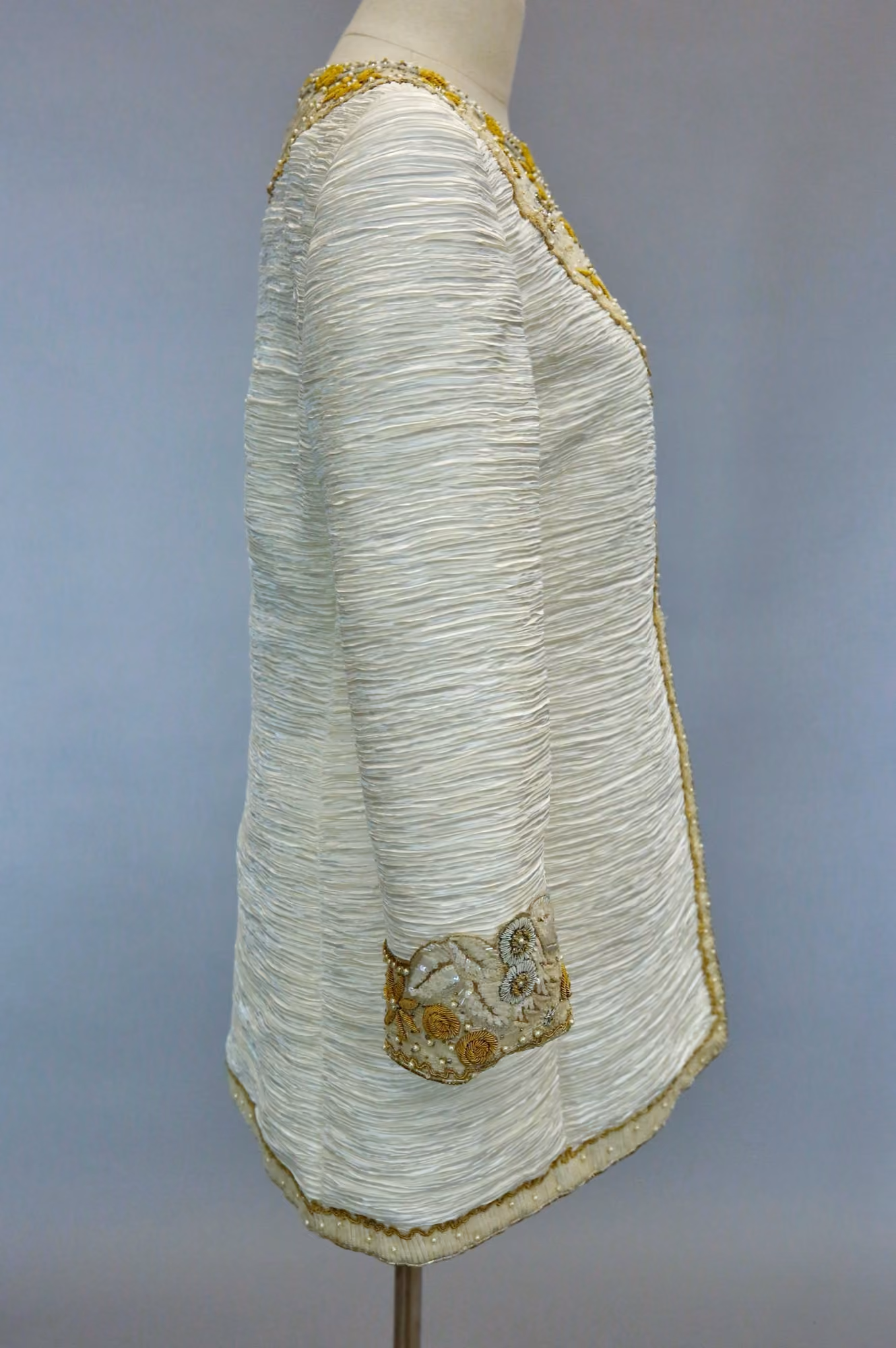 Side image