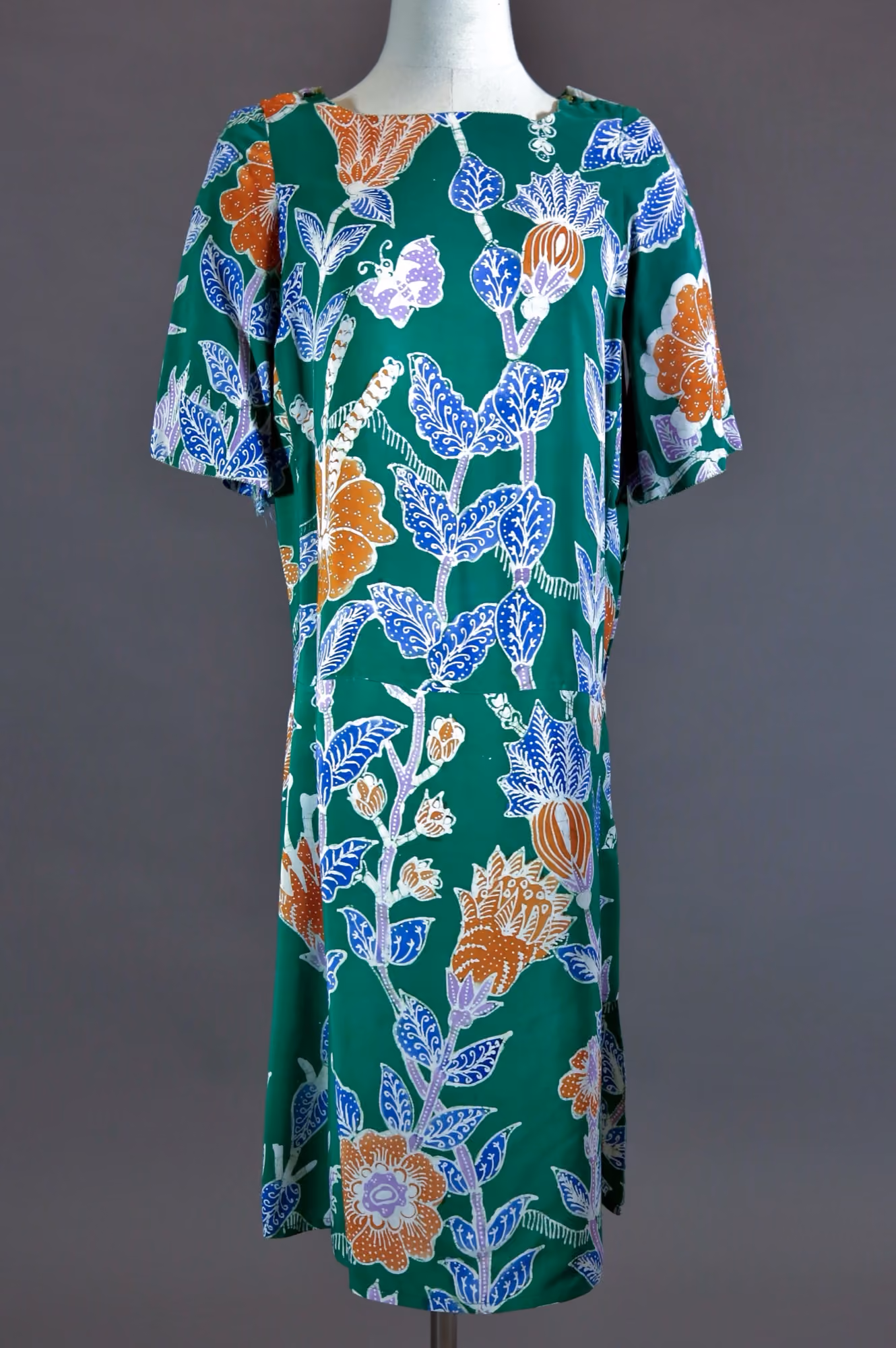 Green floral printed cotton day dress