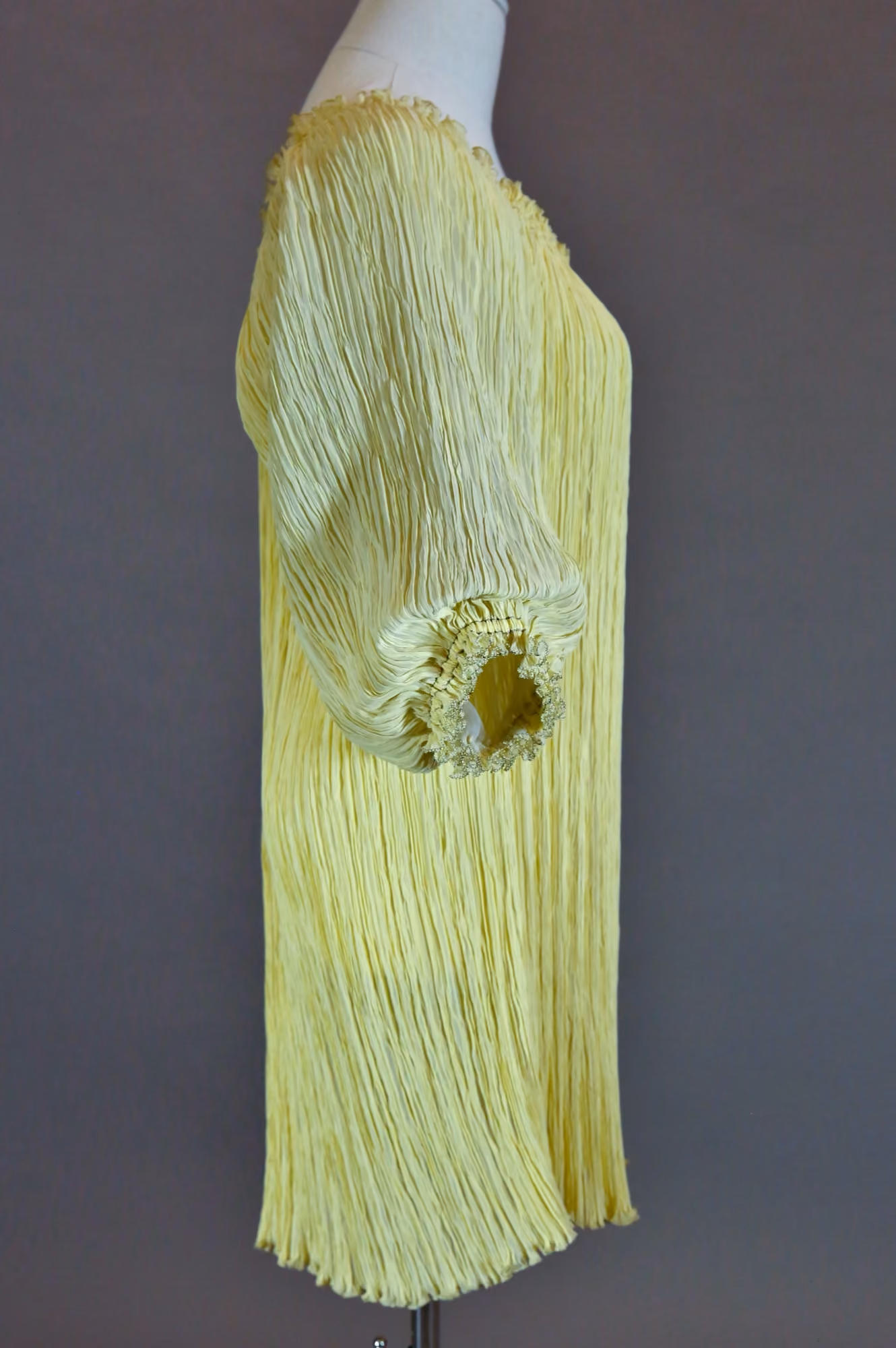 Side image