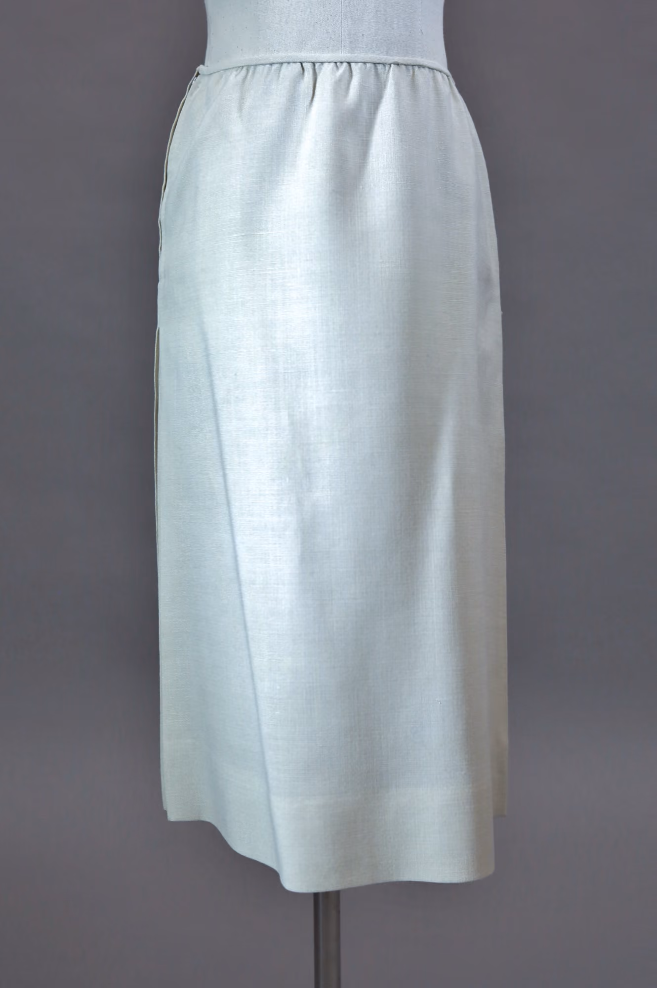 White linen pleated skirt