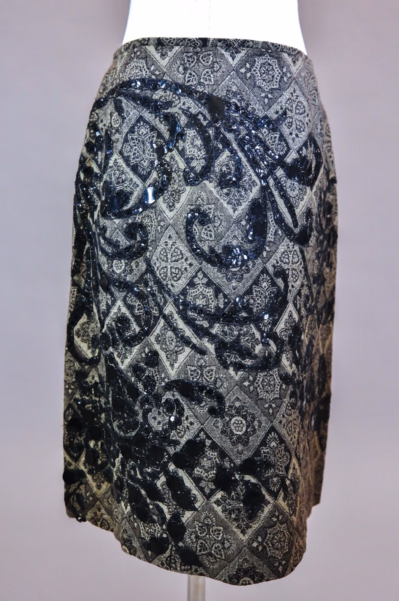 Wool swirl pattern skirt