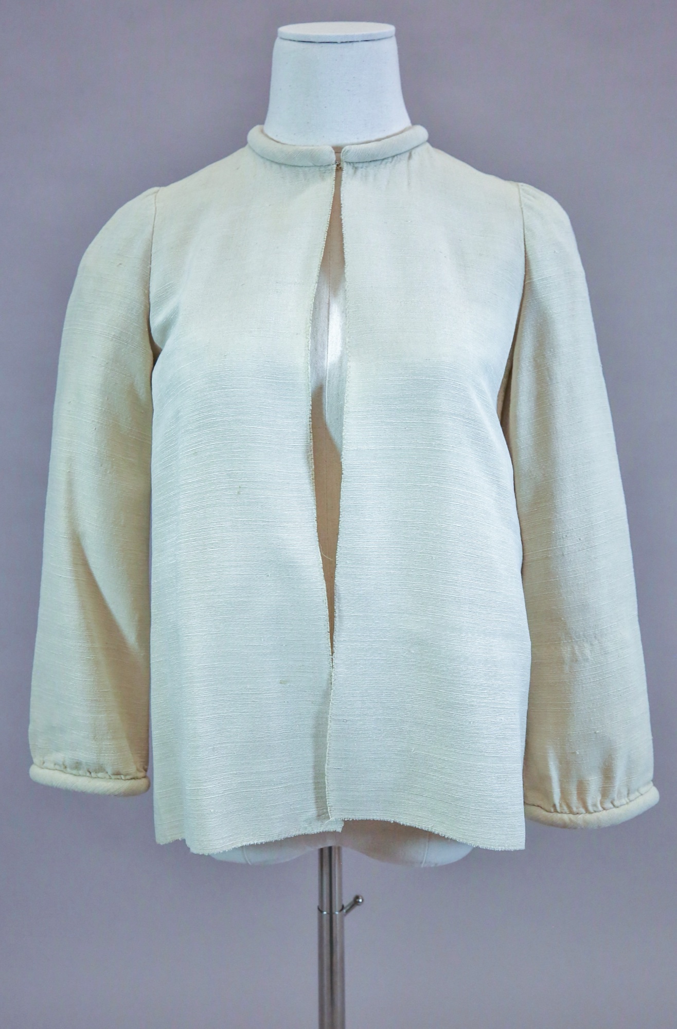 Beige pleated jacket