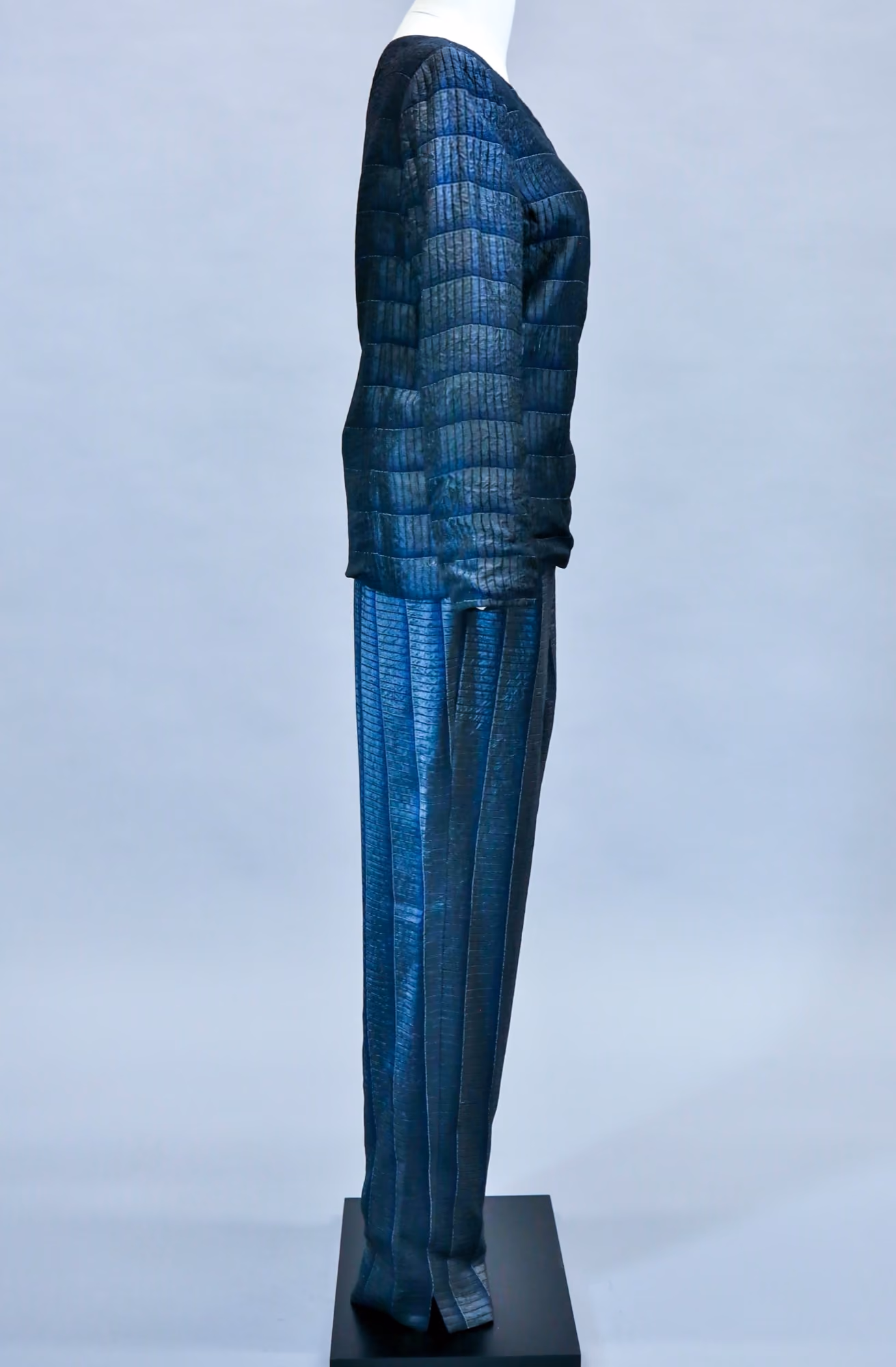 Side image