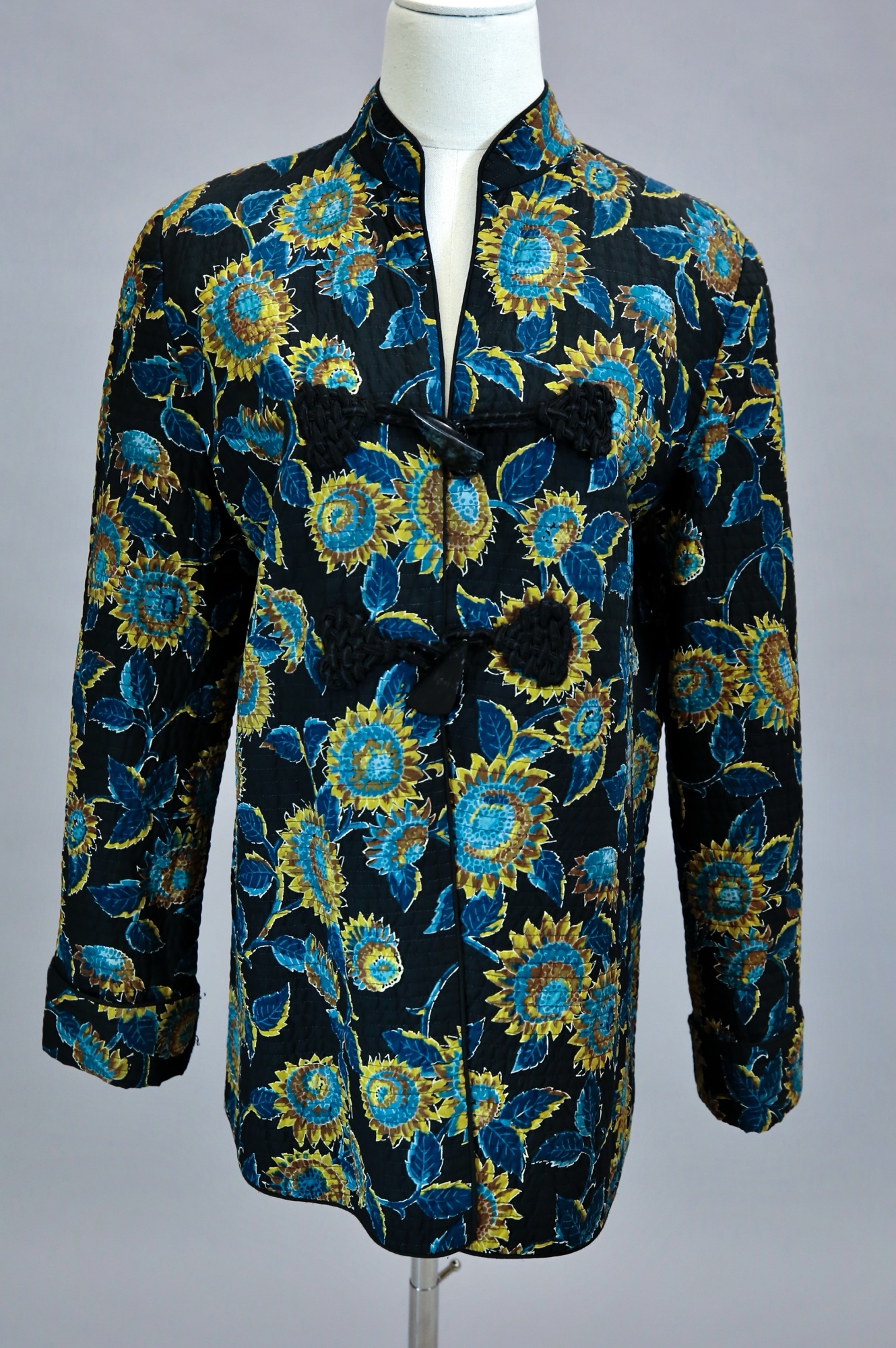 Black floral pattern quilted jacket