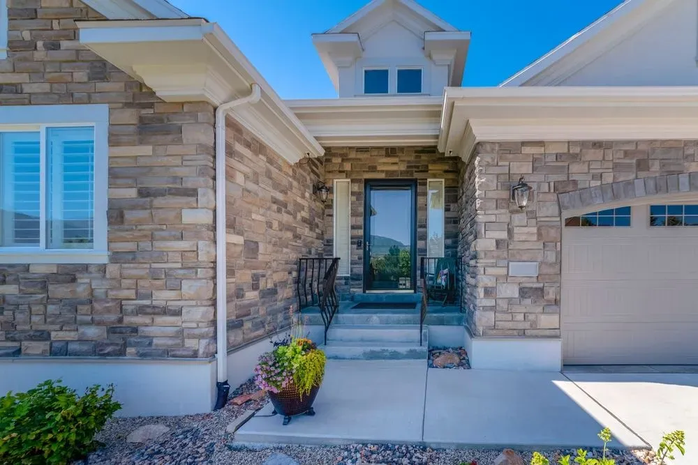 Trusted Roofing Company in Colbertson, ND