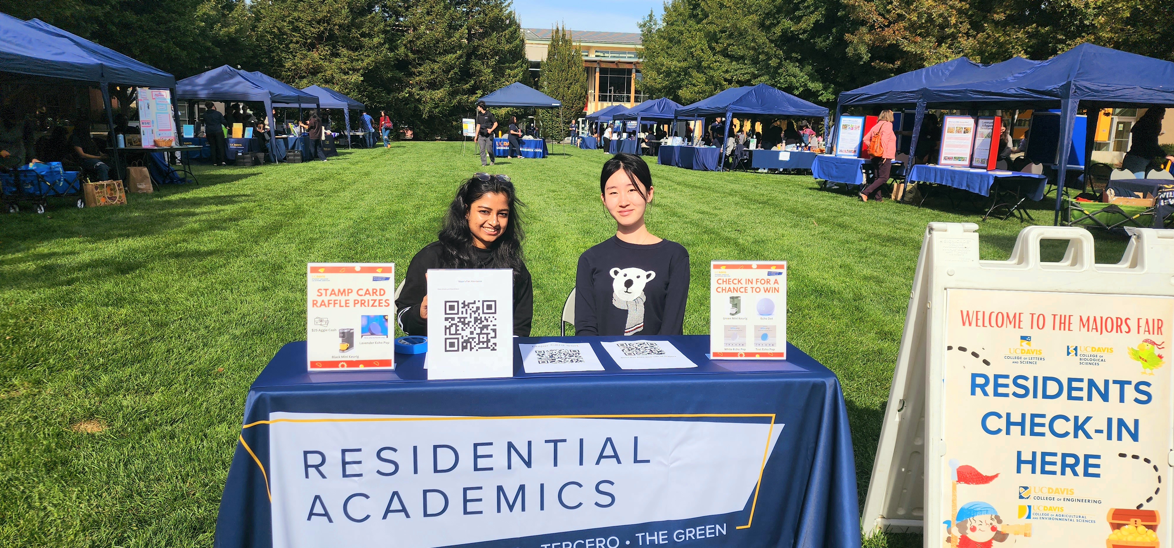 image of bespoke design process for a jewelry store