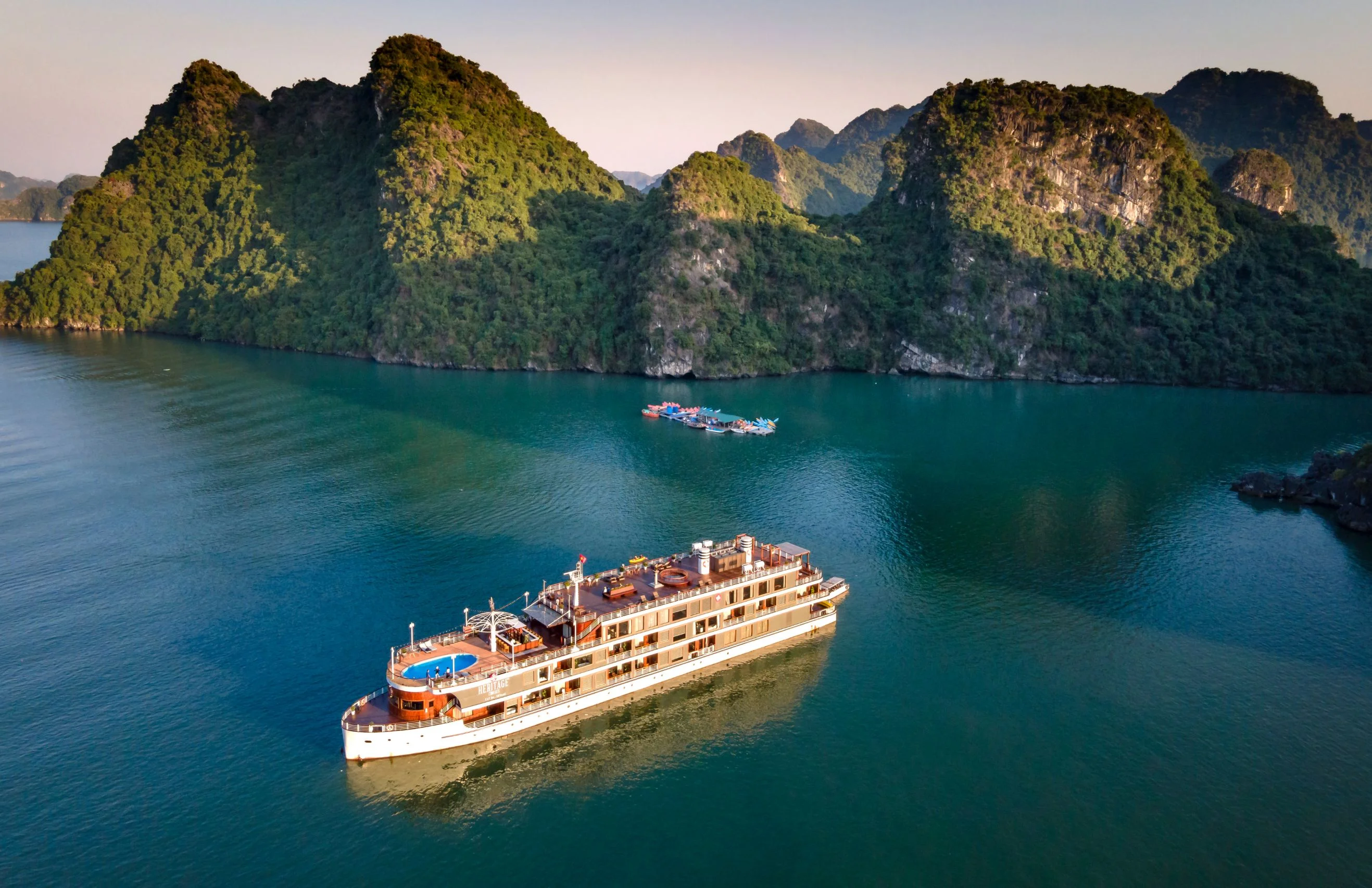 Right Shooters: Case Azuriet Reizen Oostende