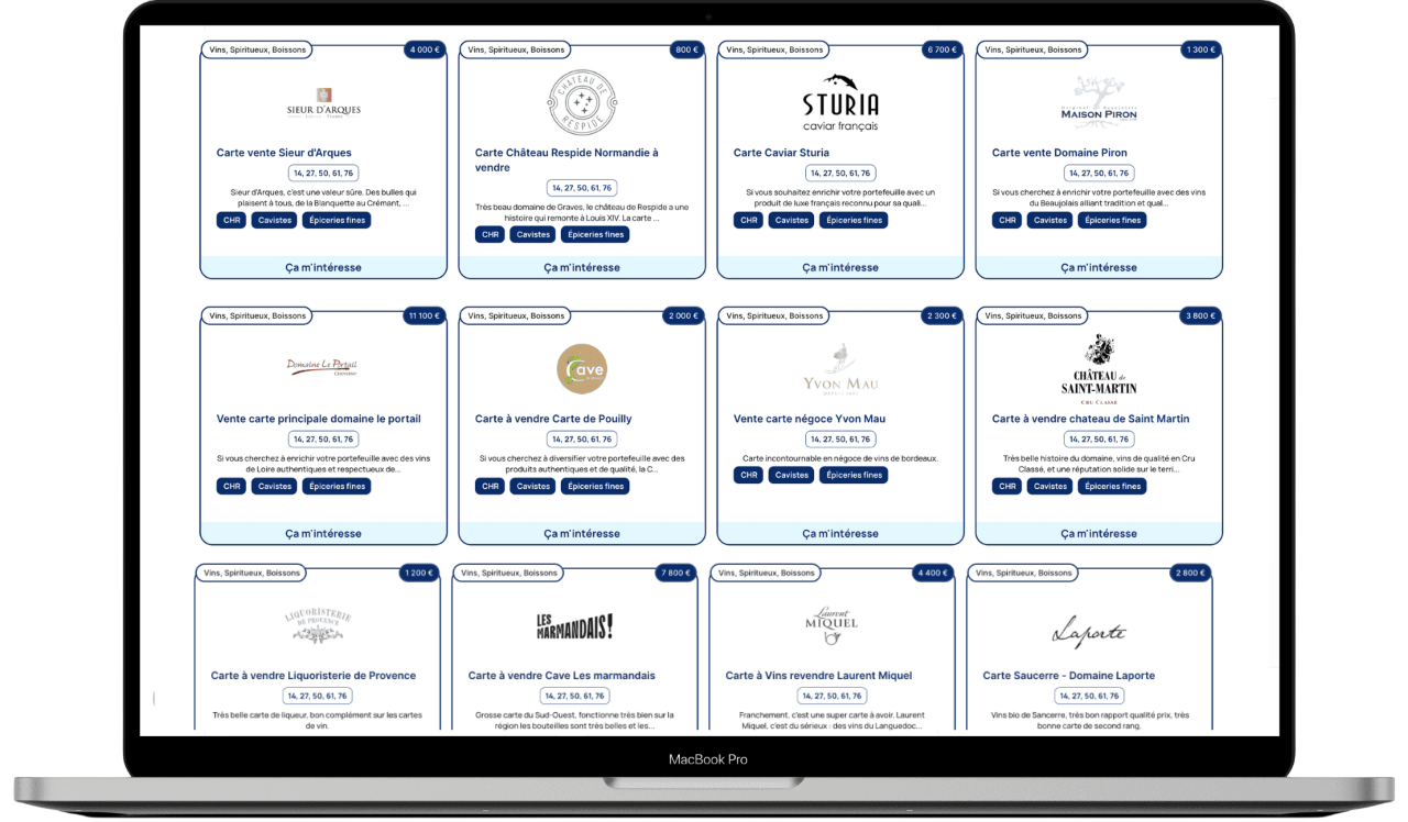 MacBook mockup de la page d'achat revente des cartes sur Karavane