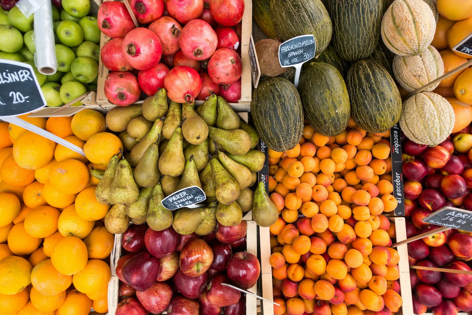 Image d'un étale de fruit pour illustrer notre article sur les agents commerciaux alimentaire. 