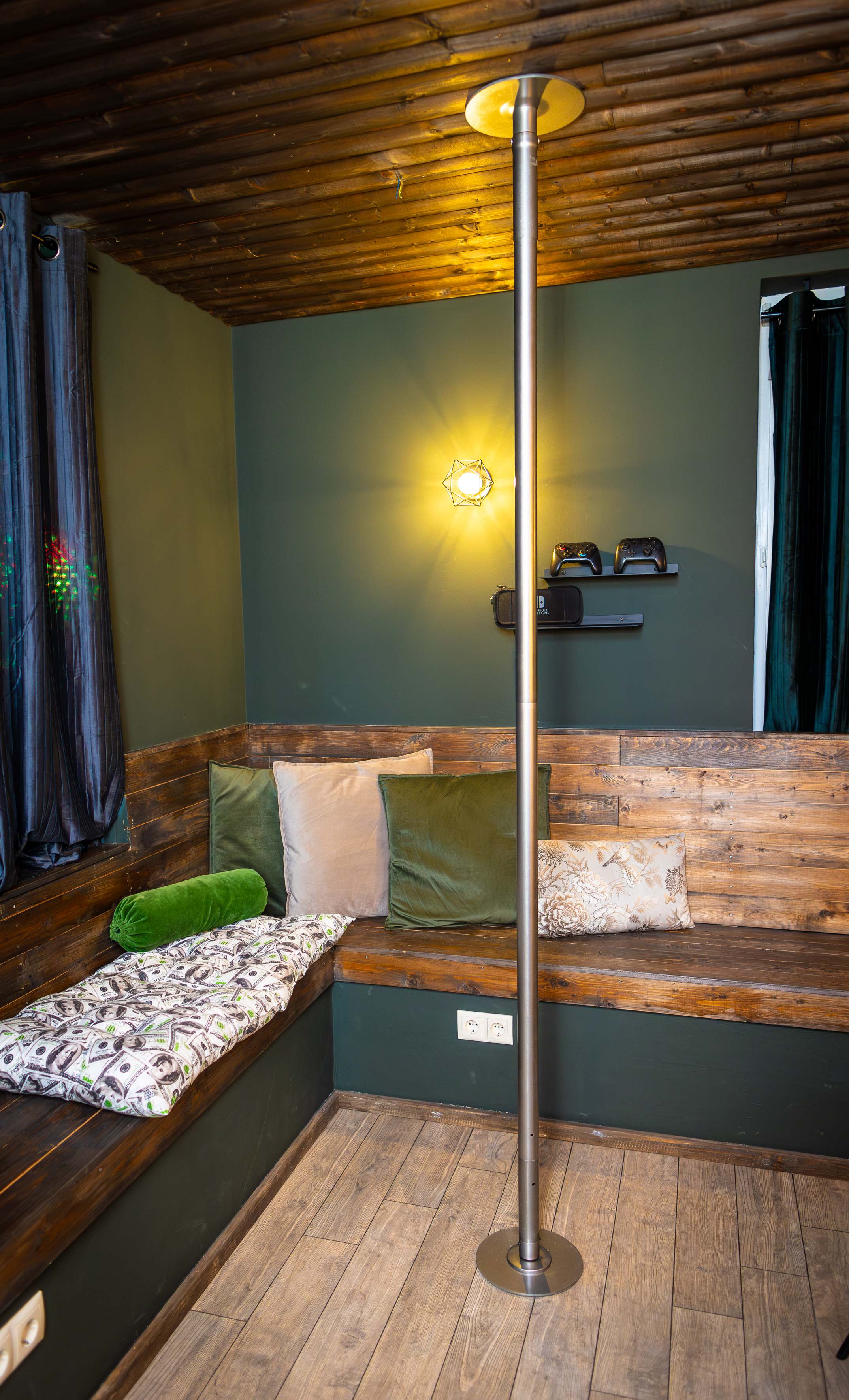 RheinsteigChalet | Whirlpool-Sauna-Billard-Kicker