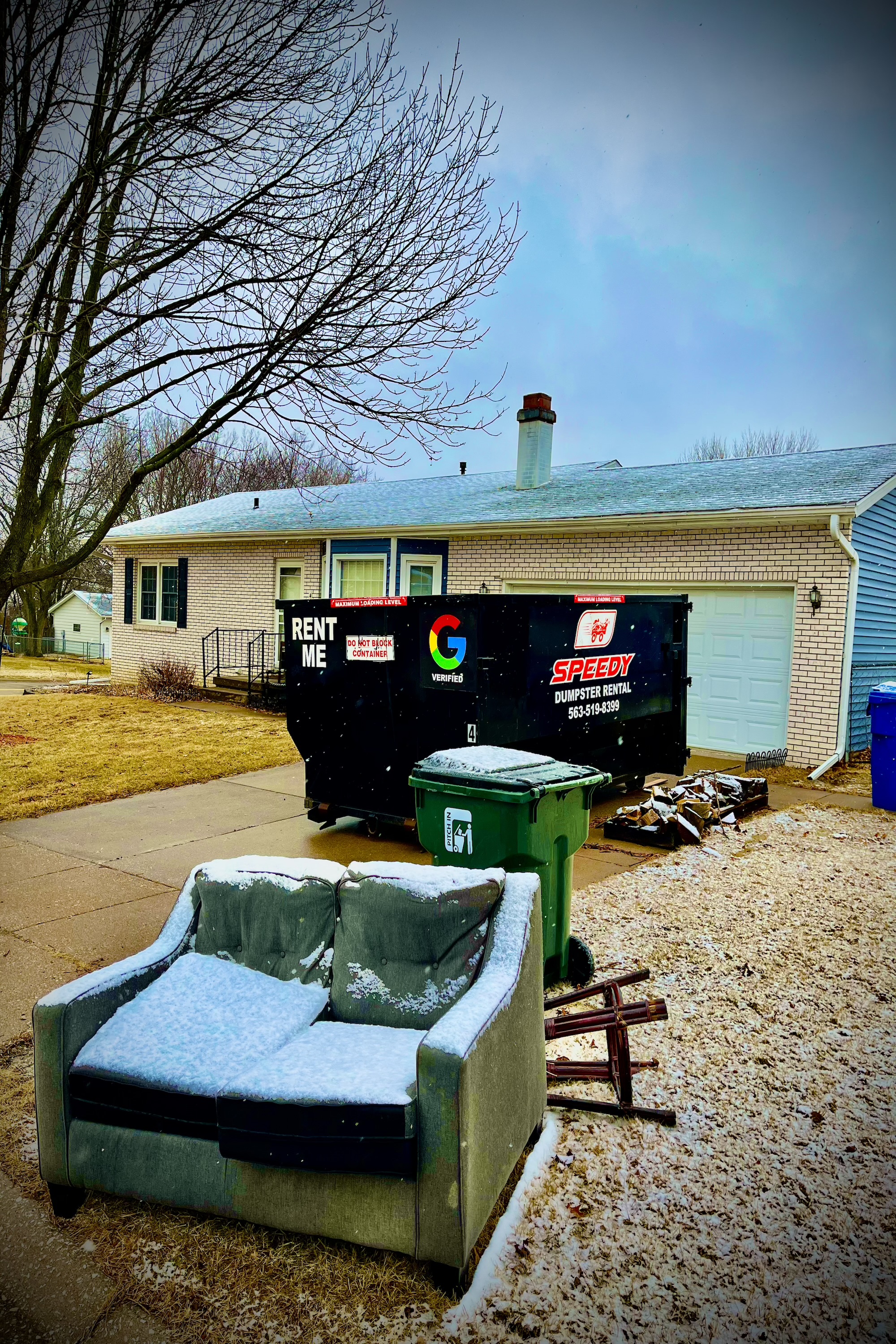 Speedy dumpster rental service