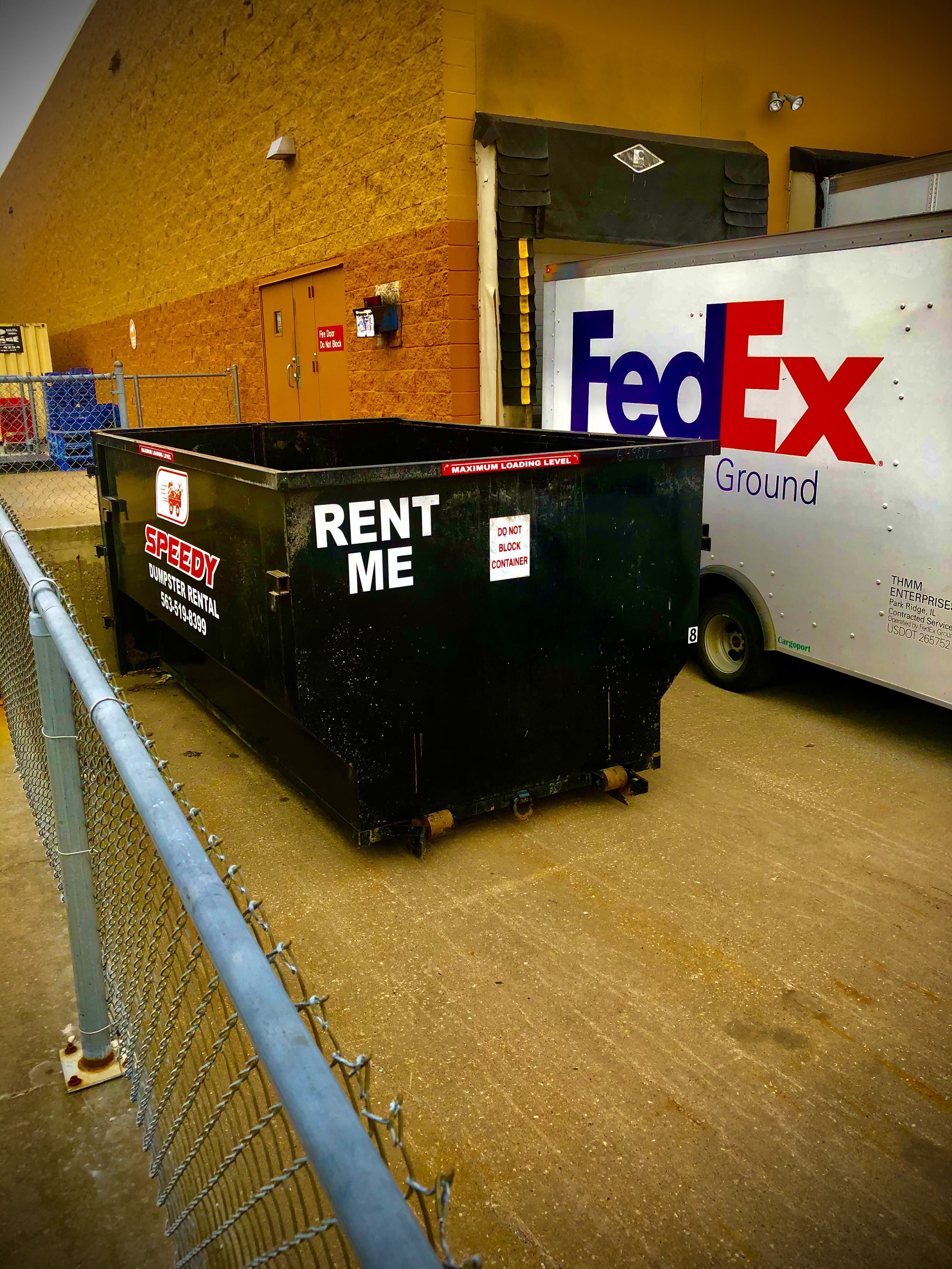 Speedy dumpster rental service 