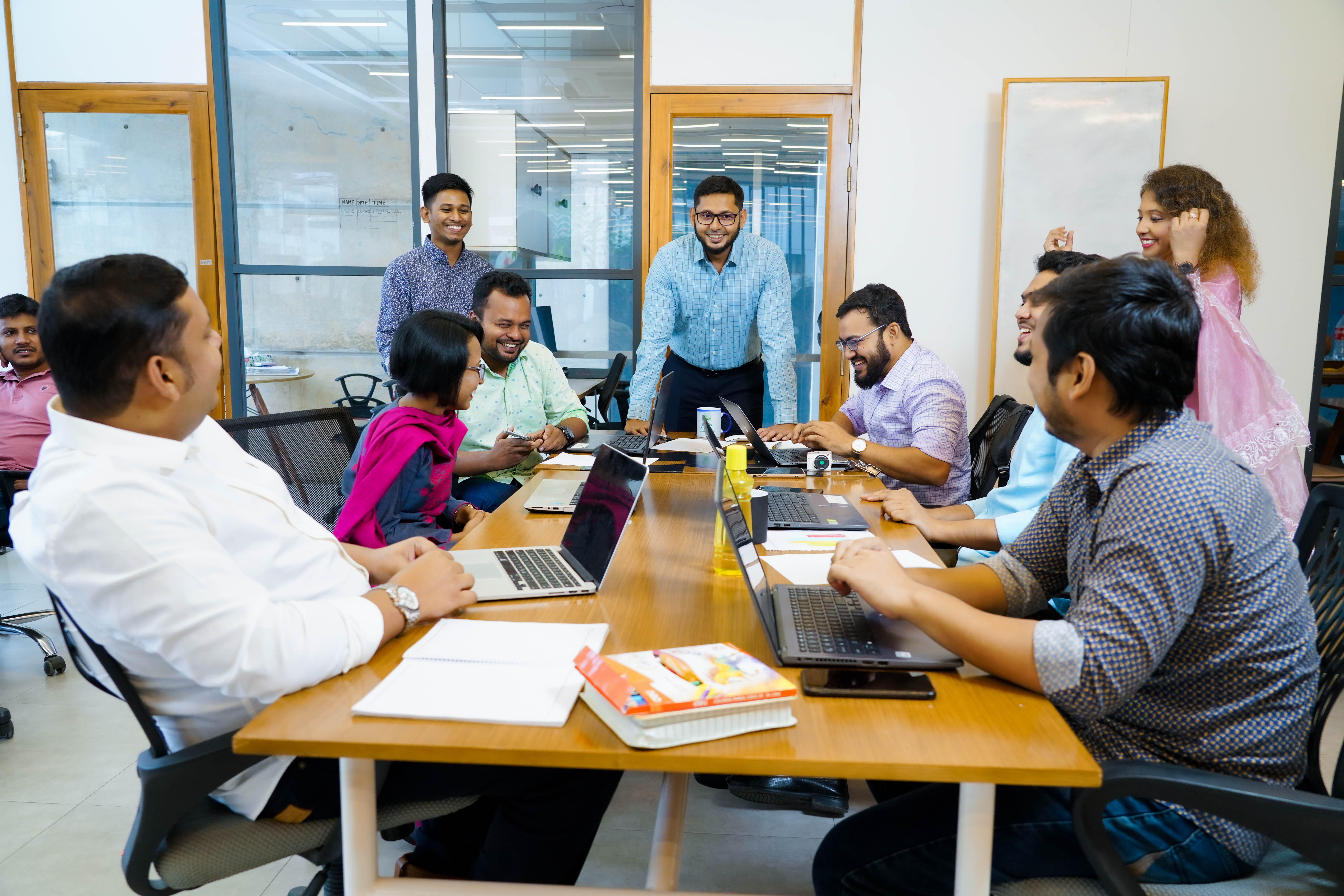 Binate team at the office