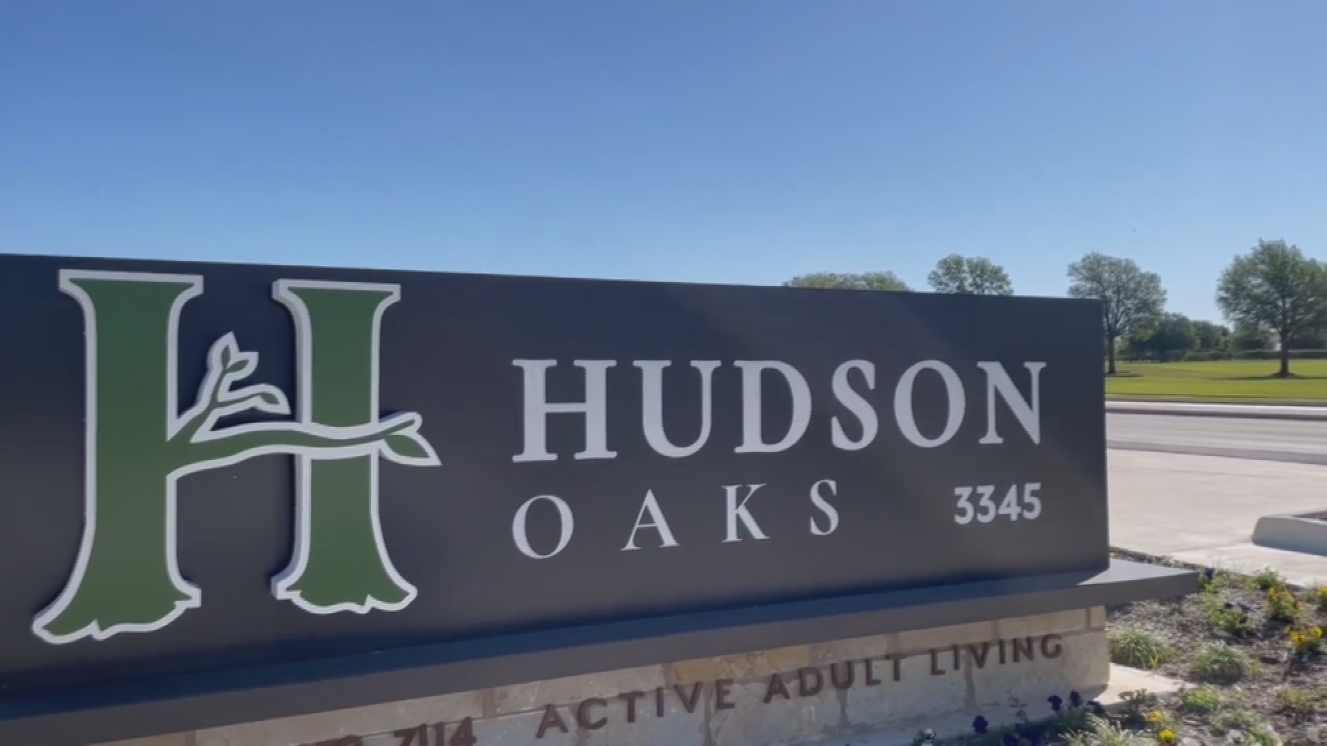 Hudson Oaks