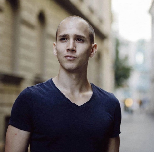 headshot of jargen for slider