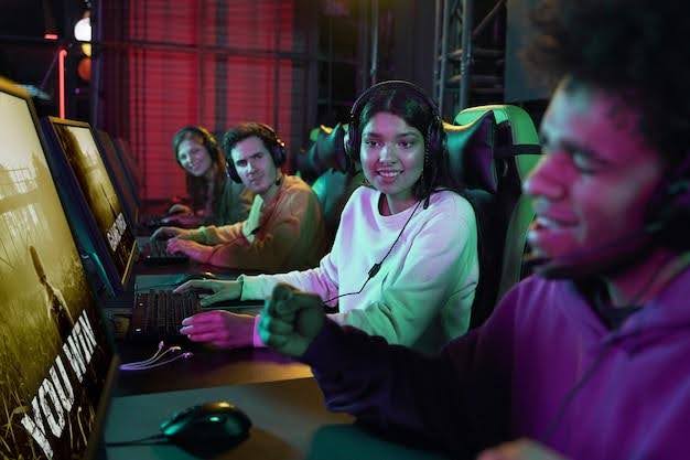 Cloud Gaming vs Traditional Gaming: How Streaming is Changing the Industry image