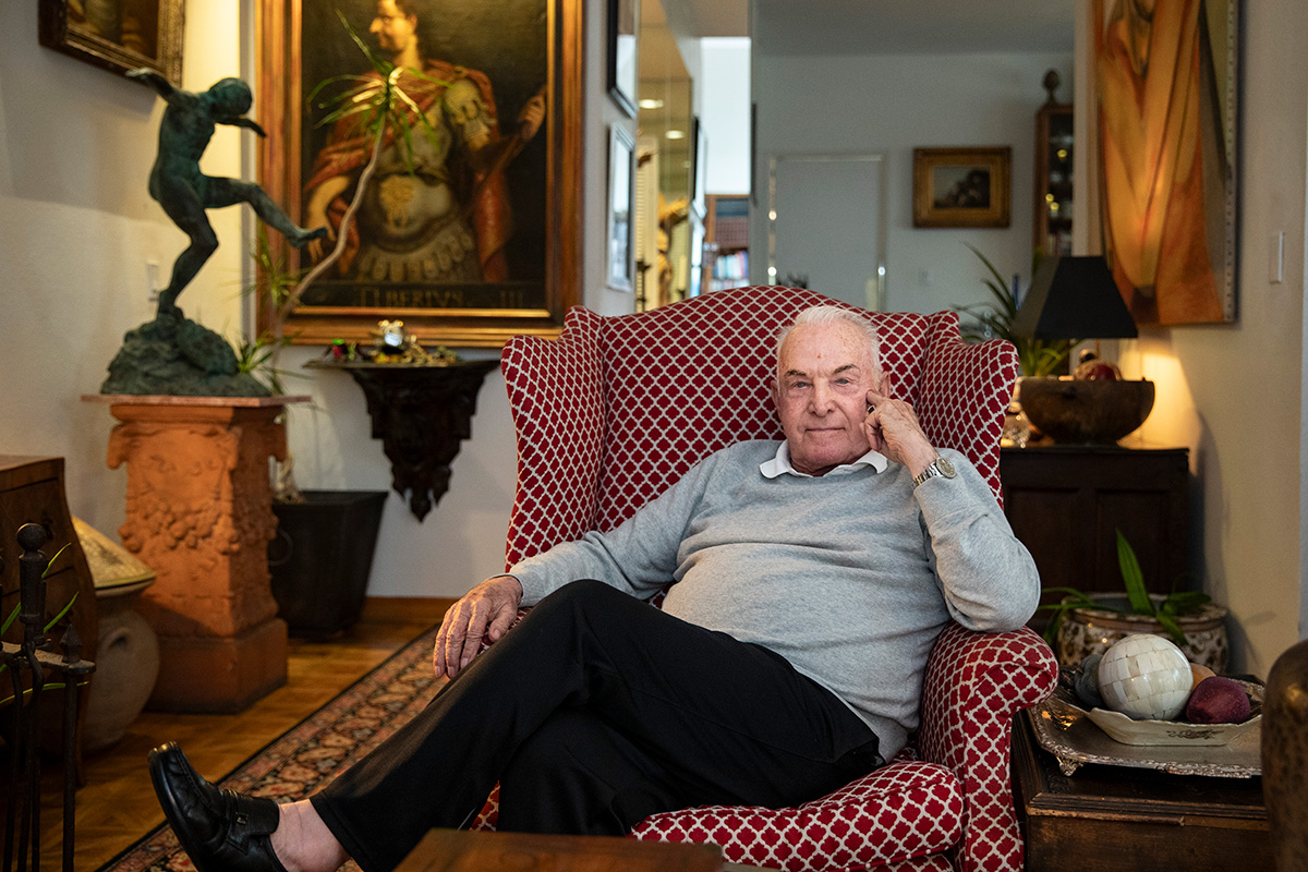 Photo portrait of Tony Melia