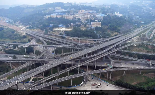 The Huangjuewan Interchange in Chongqing in China used to depict the non-linear nature of B2B buying cycles.