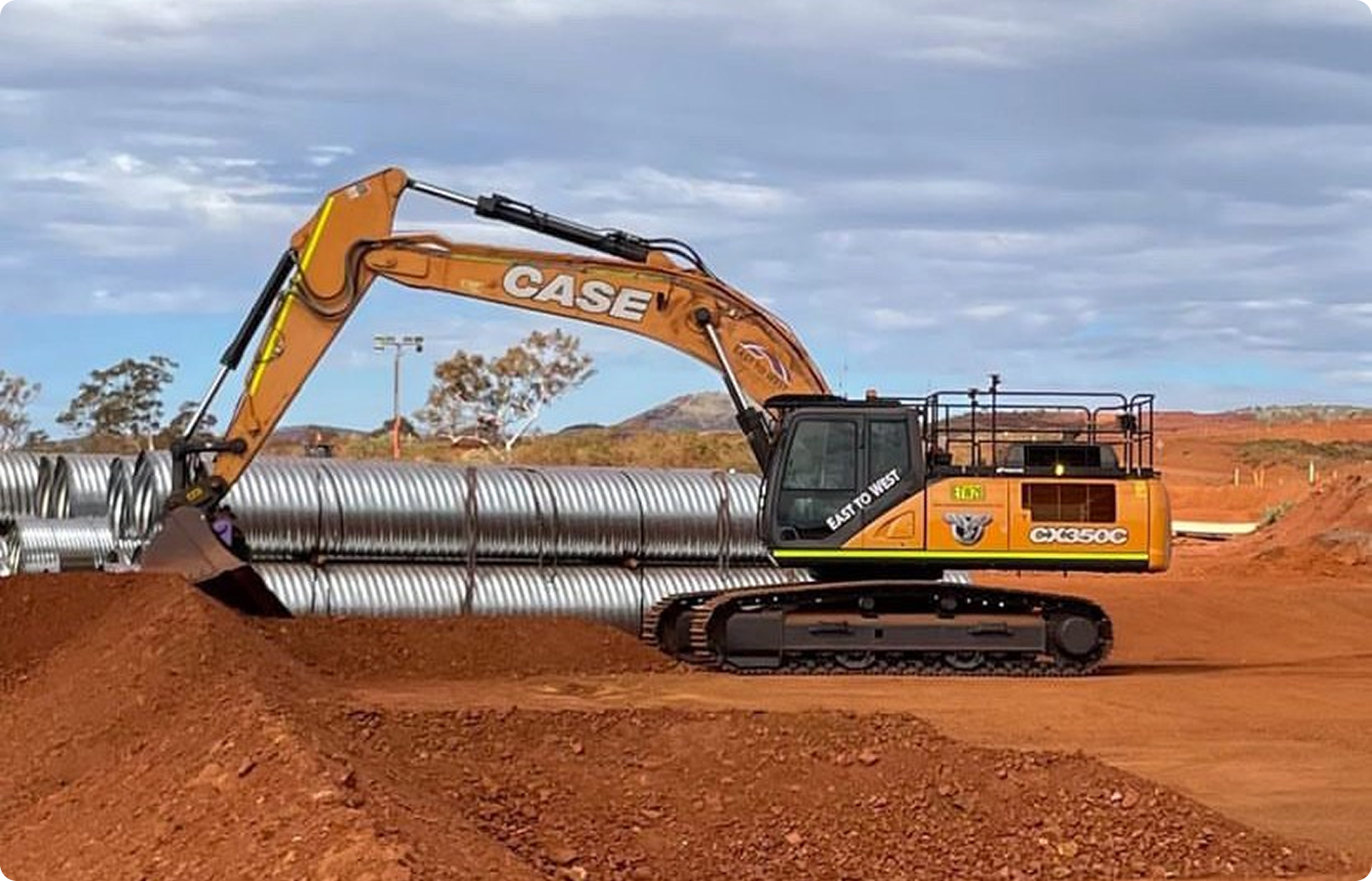 Tracked Excavators (5T to 70T)