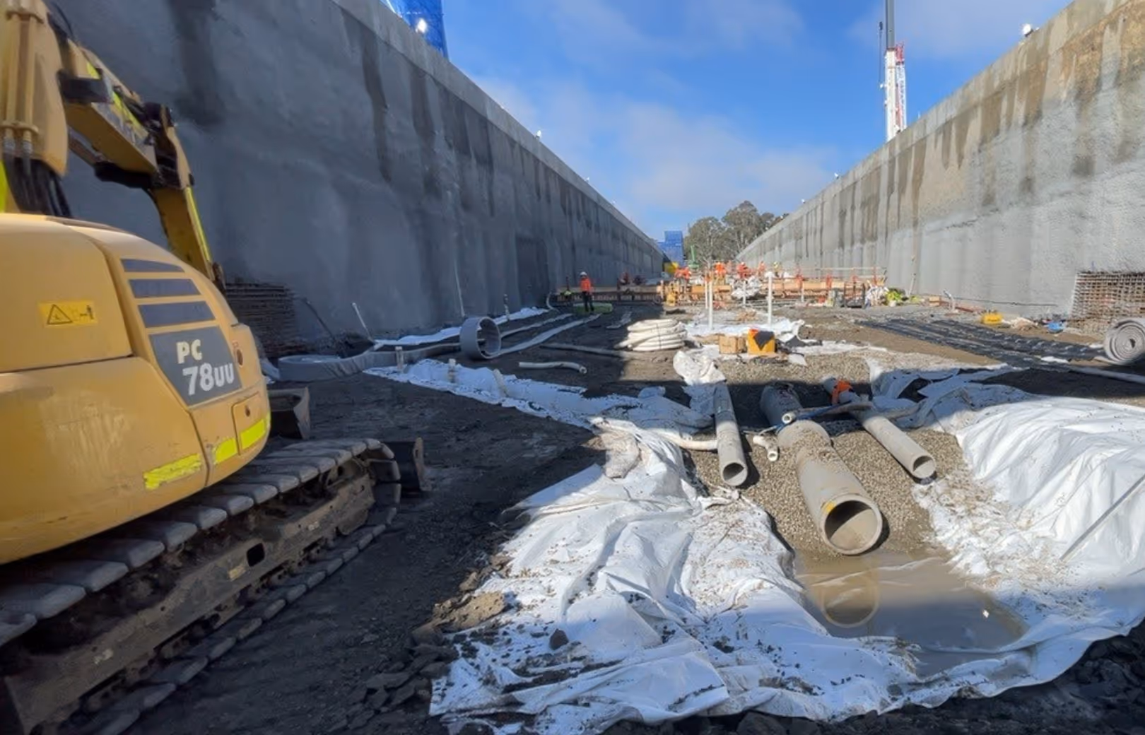 Tunnel Drainage and Utilities