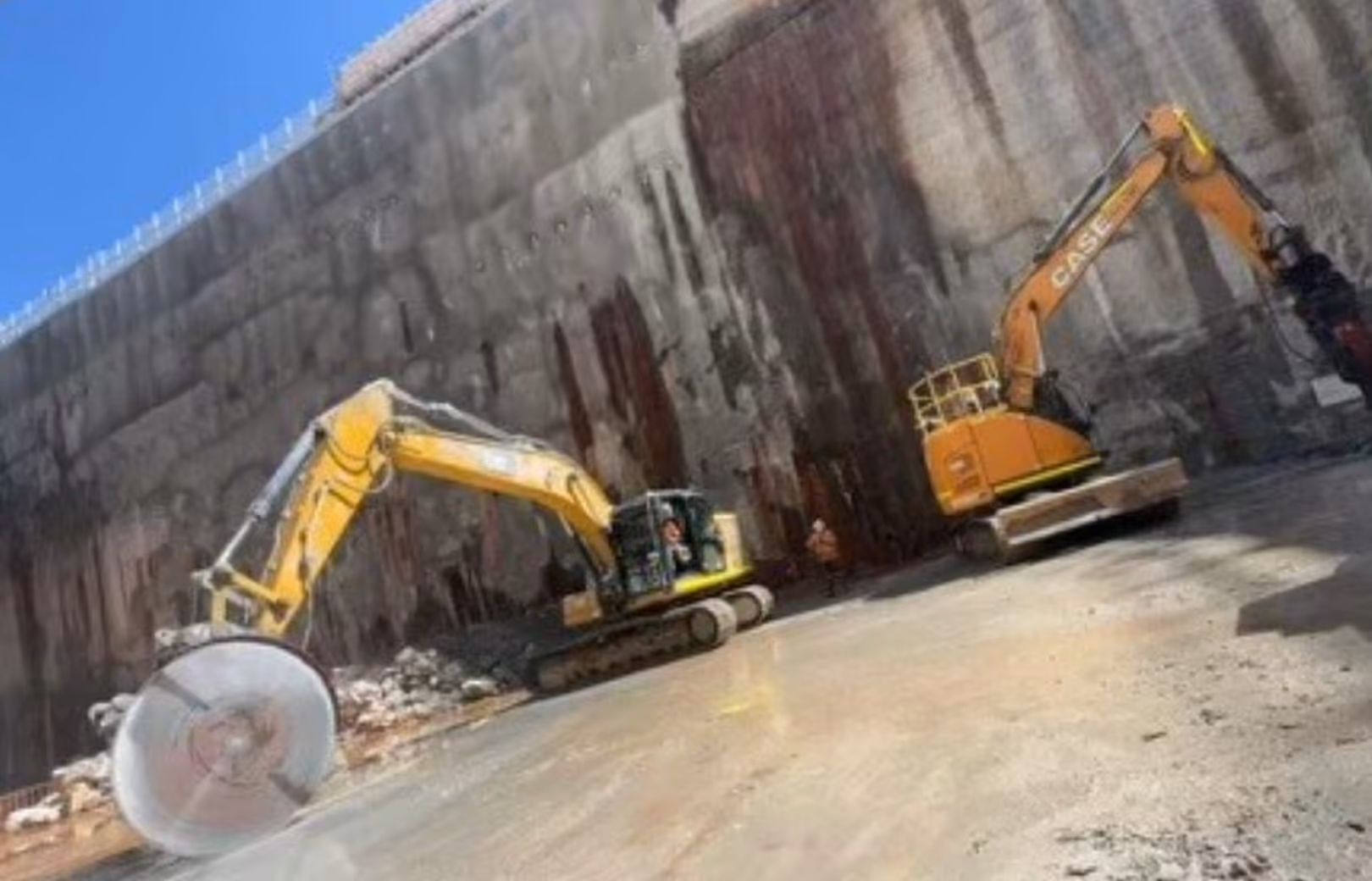 Rock Saws and Rock Bolting Attachments