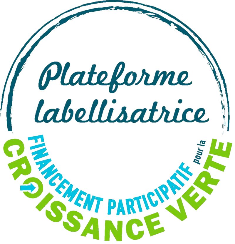 Circular logo with the text 'Plateforme labellisatrice' in script font and 'Financement participatif croissance verte' in block letters forming the lower arc, emphasizing green growth participative funding.