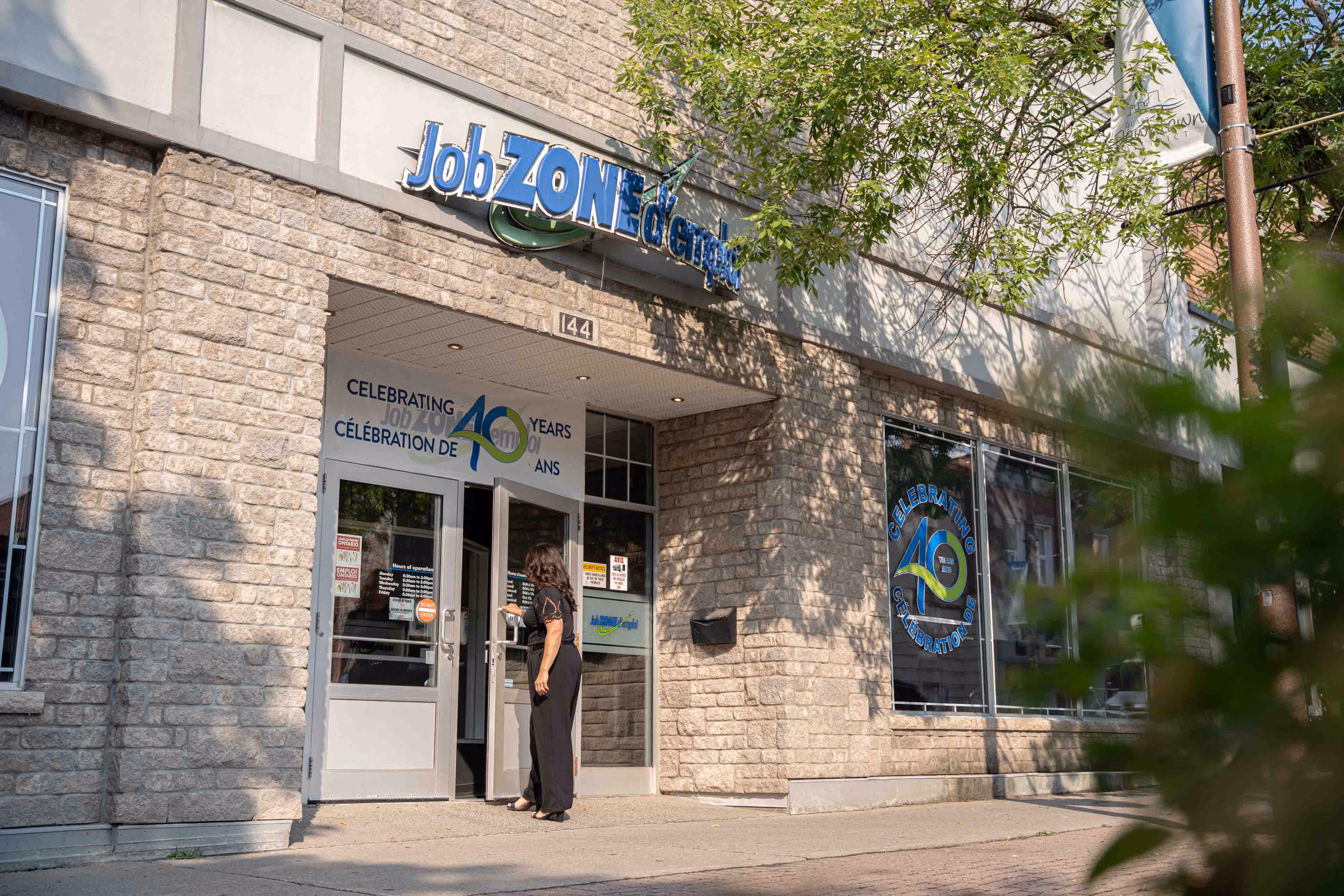 Exterior of Job Zone d'emploi's Cornwall location