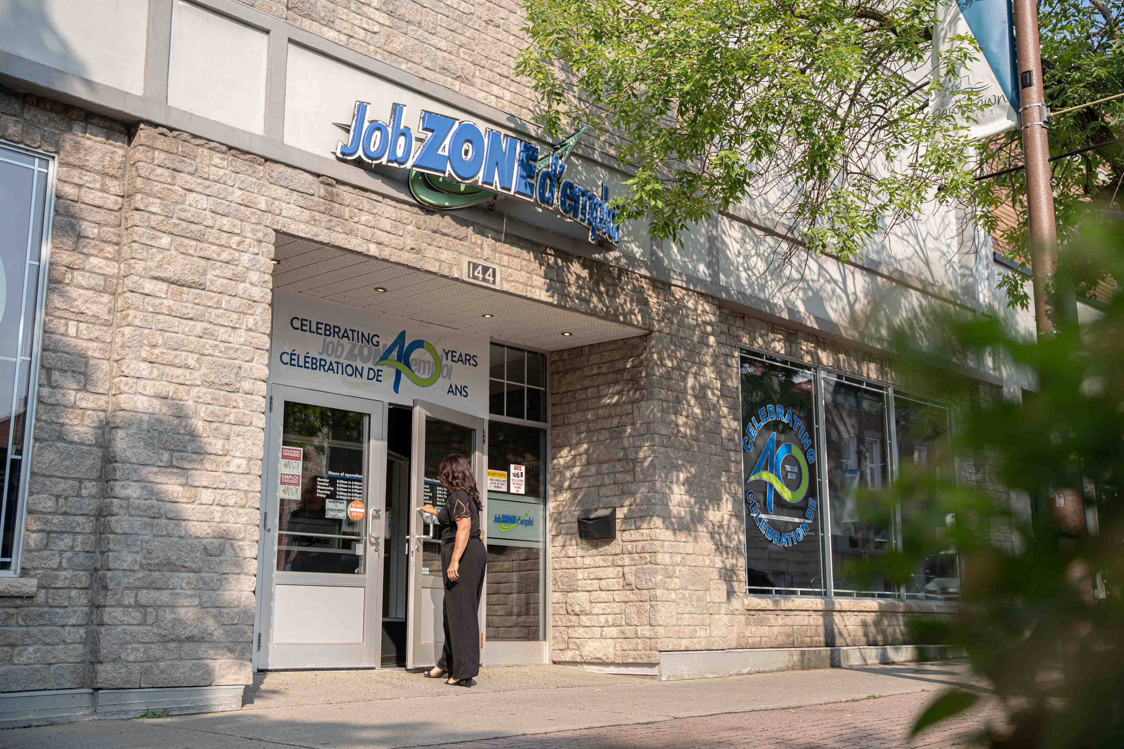 Exterior of Job Zone d'emploi's Cornwall location