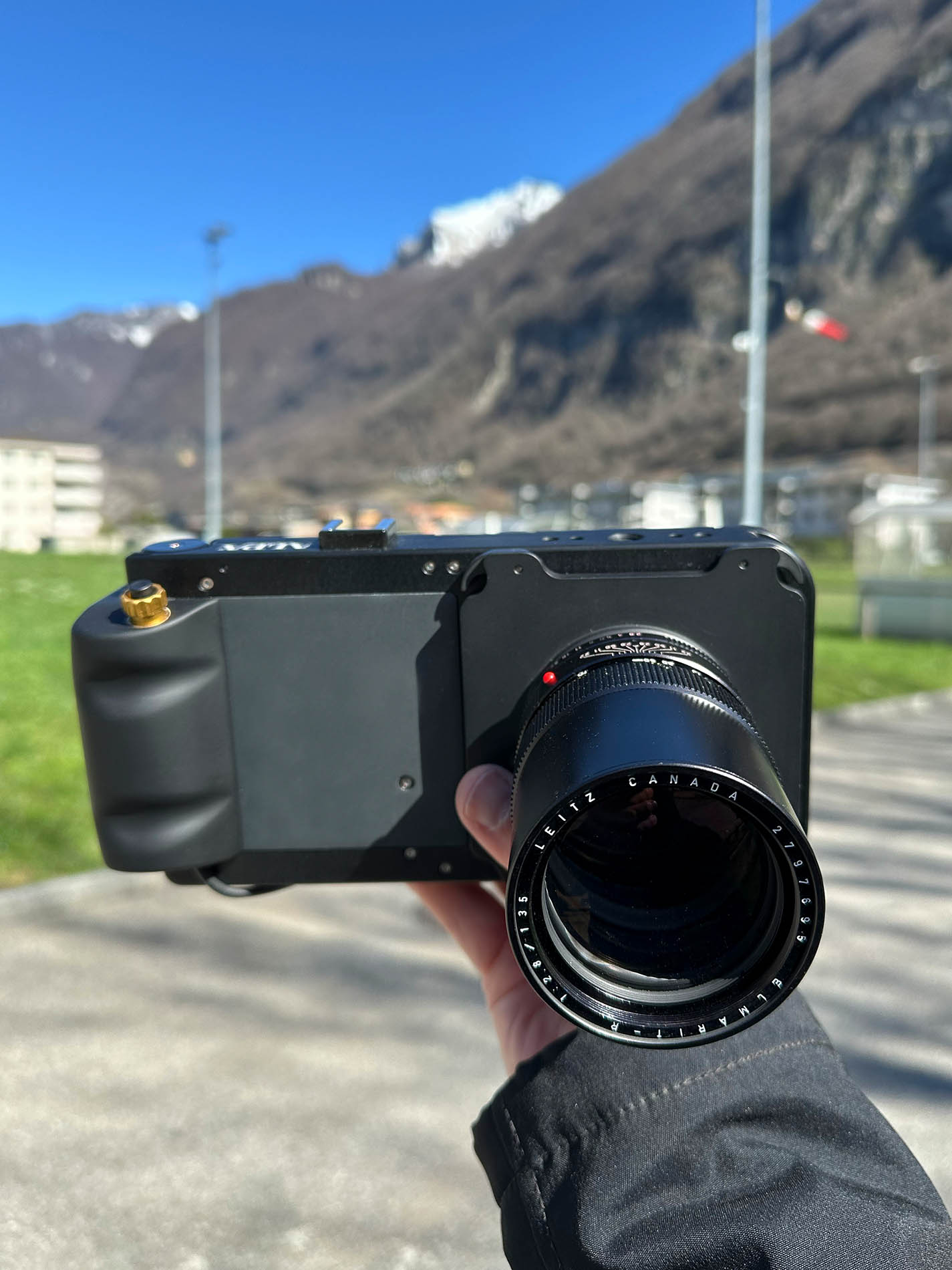 Leica Elmarit R 135mm 1978 -FPS- Analog Soul on Digital Medium Format