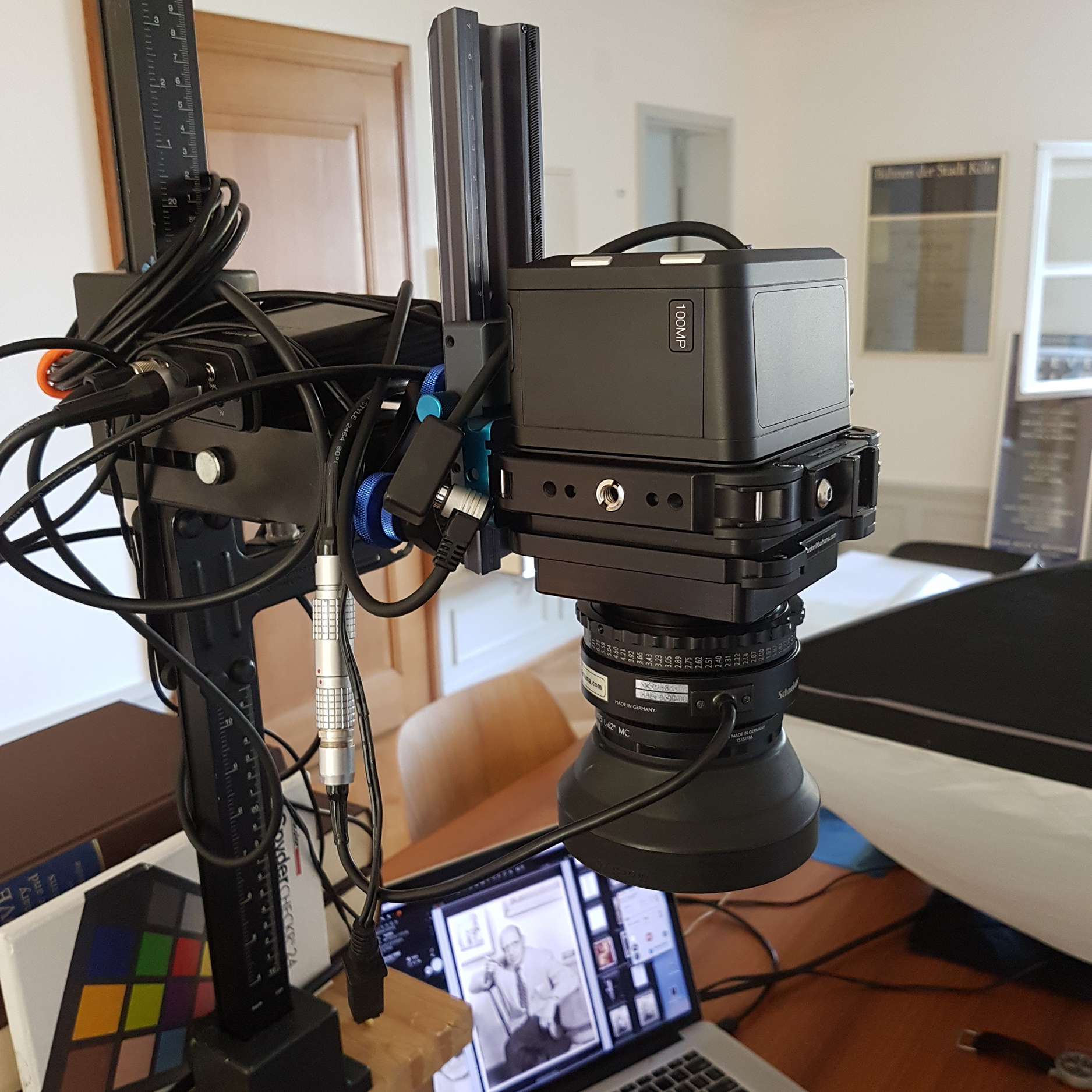 Closeup: ALPA TC, Schneider / ALPA Apo-Helvetar 5.6/75mm Lens and Phase One 100MP Digital Back © Ardon Bar-Hama