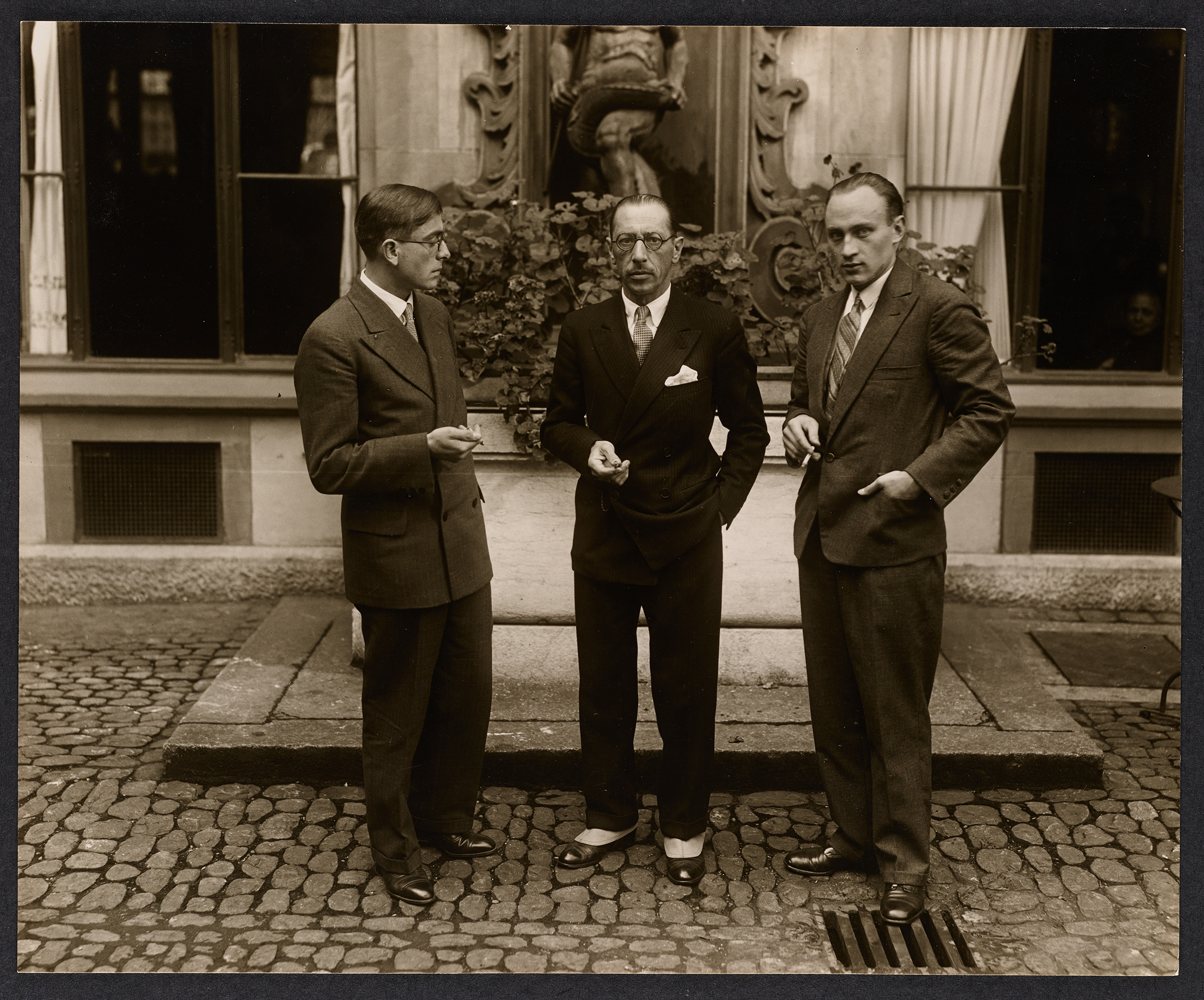 Igor Stravinsky with Paul Sacher (on the right) and Conrad Beck (on the left) 1929 after a concert in Basel. © Paul Sacher Stiftung