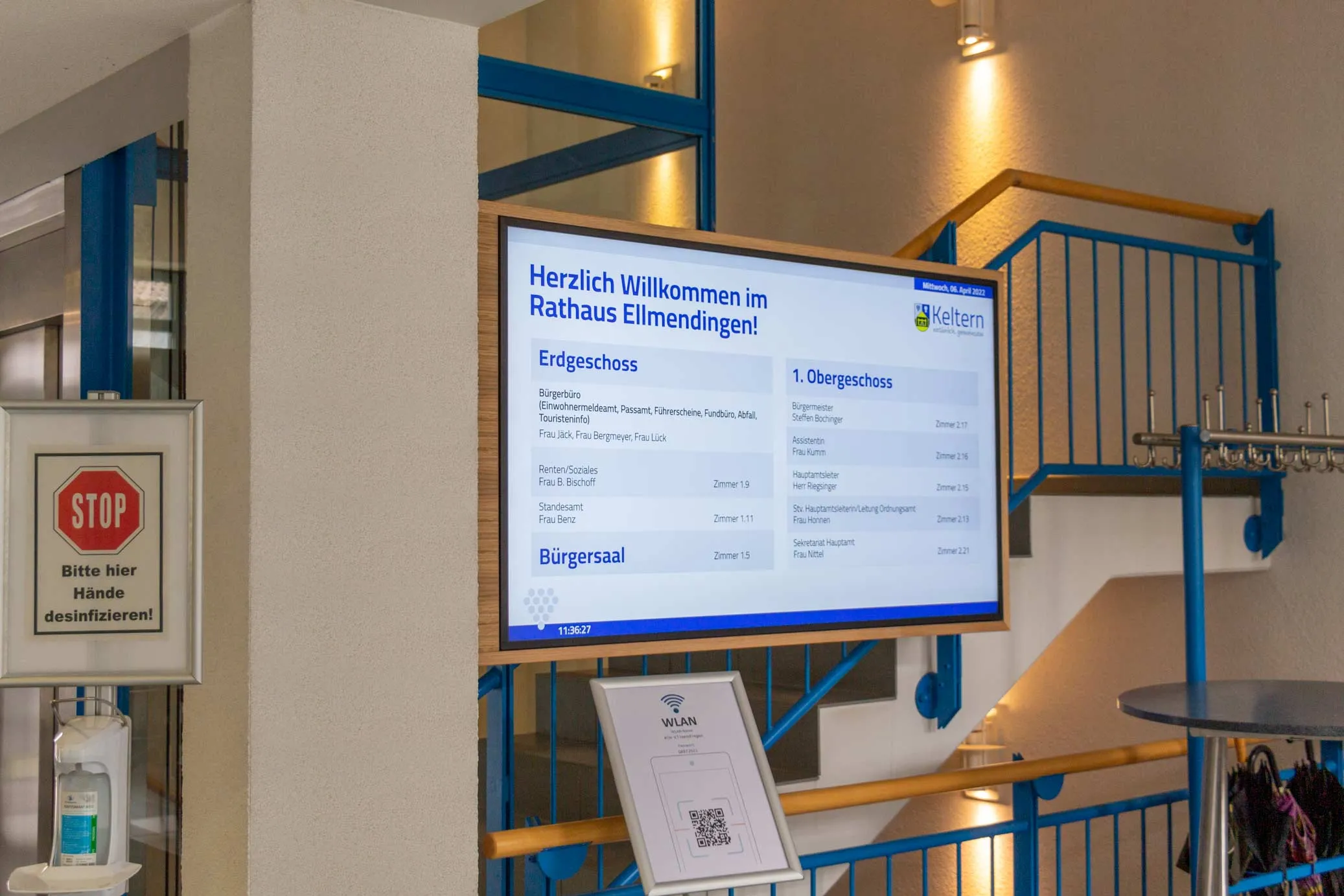 Digitales Leitsystem in einem Rathaus