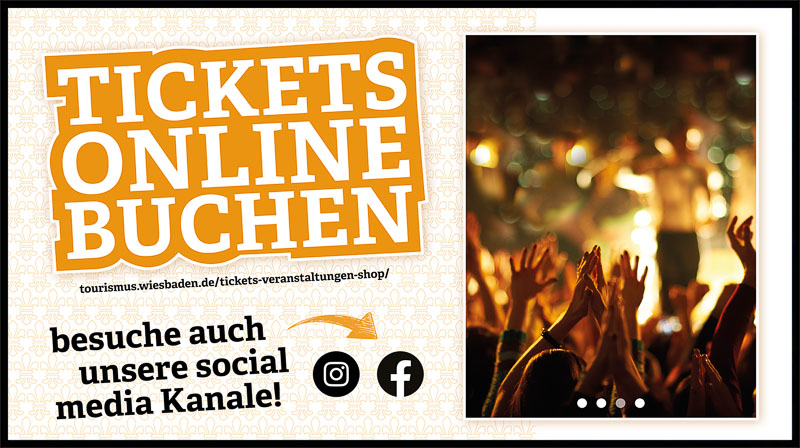 Werbung mit der Aufforderung, Tickets online zu buchen, und Hinweis auf Social-Media-Kanäle neben einem Bild von Menschen, die bei einem Konzert mit erhobenen Händen feiern.