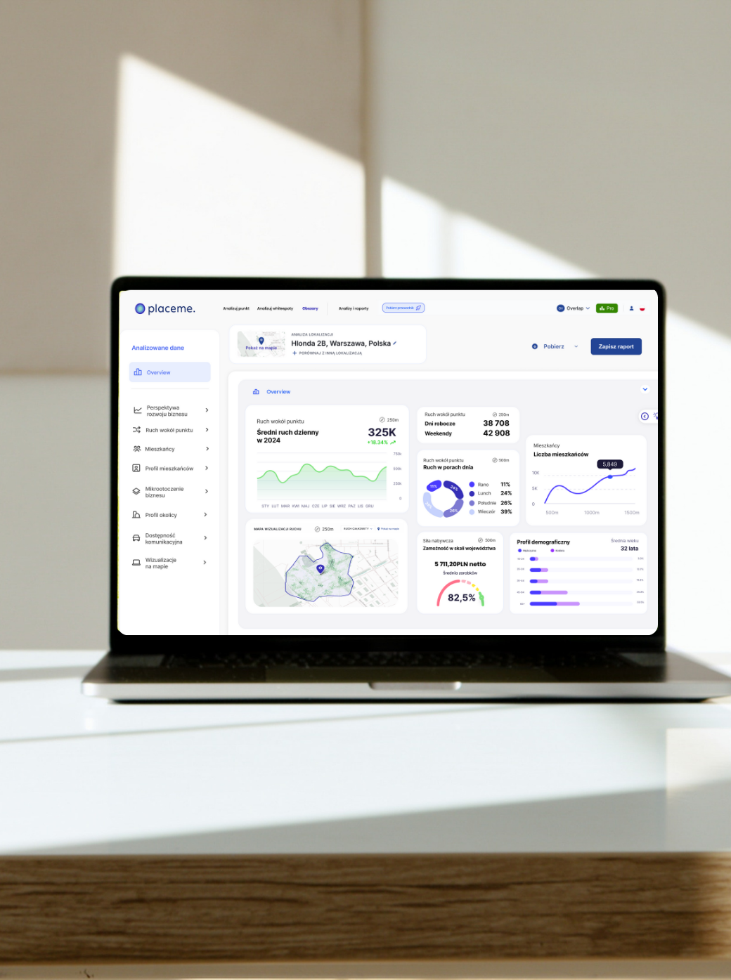 Aplikacja Placeme na laptopie - dashboard Overview