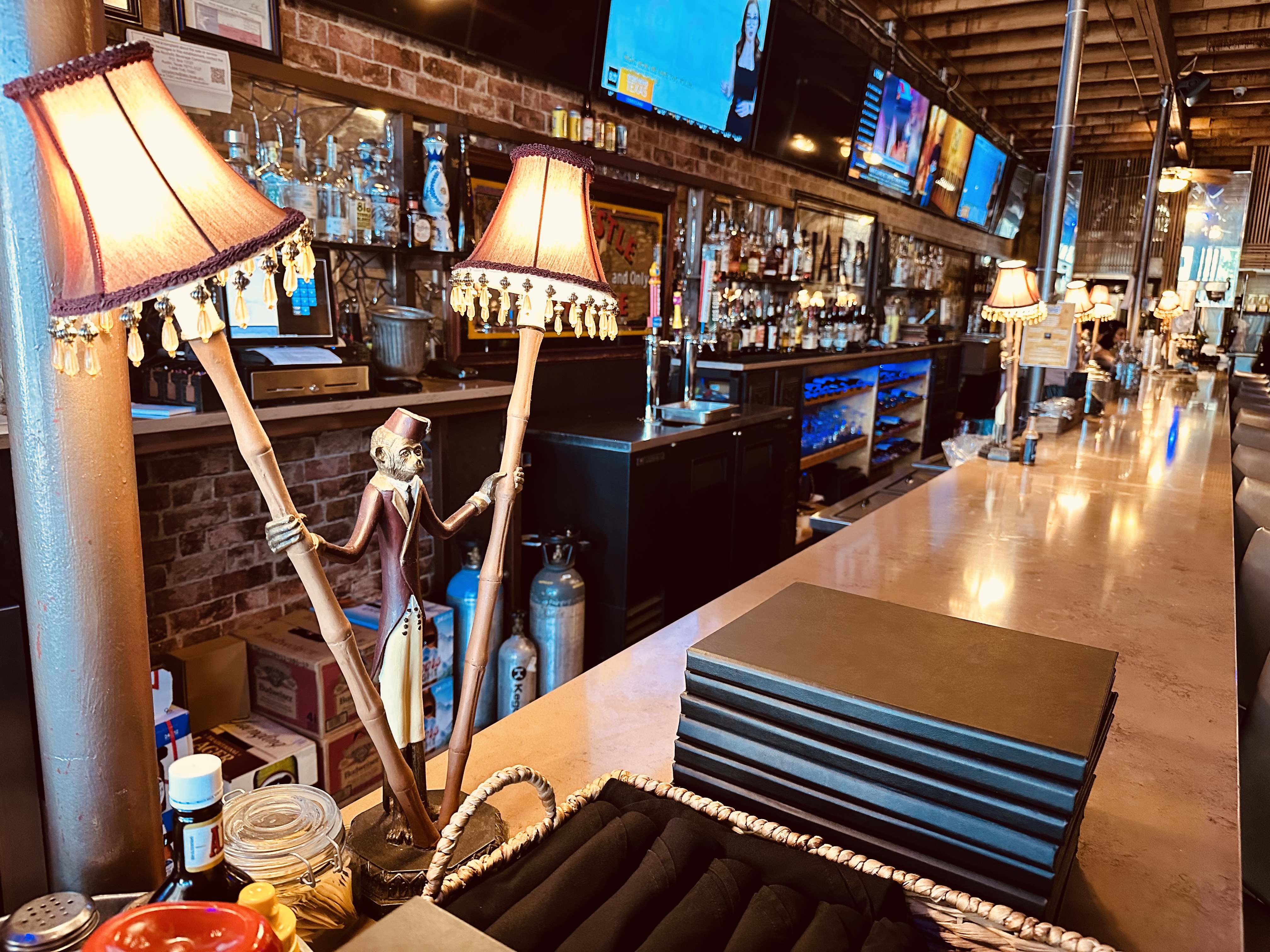 [background image] image of restaurant interior(for a modern restaurant)