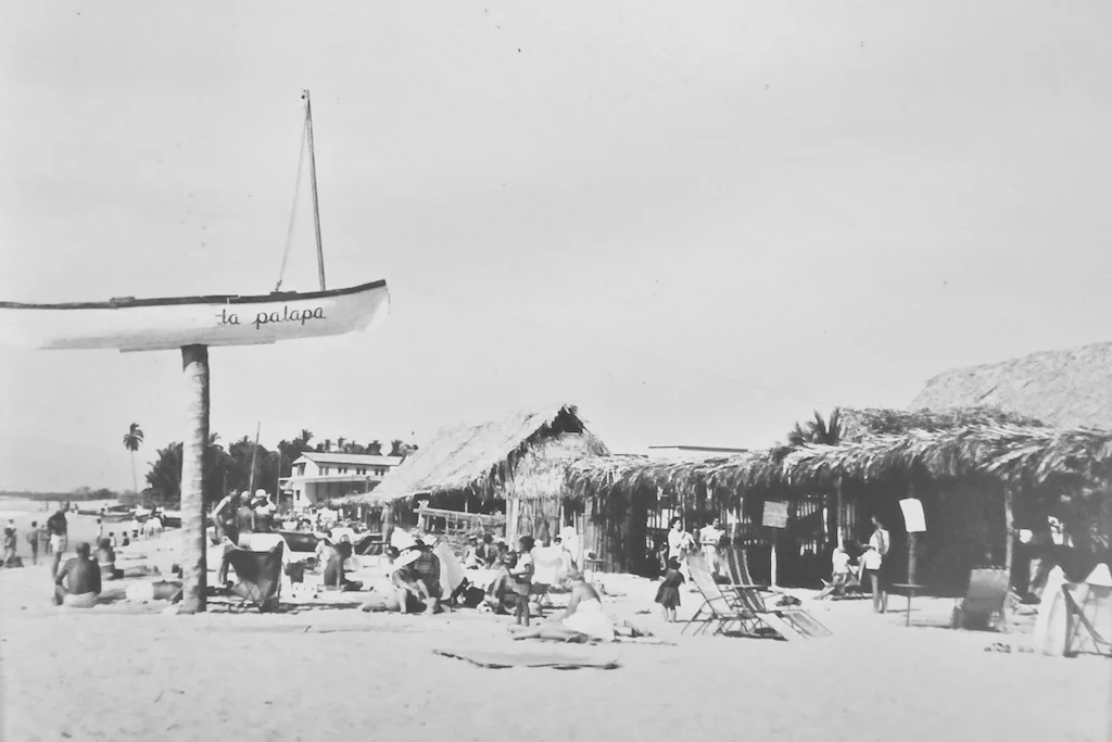 La Palapa, a beachfront restaurant on Playa Los Muertos, Puerto Vallarta since 1957