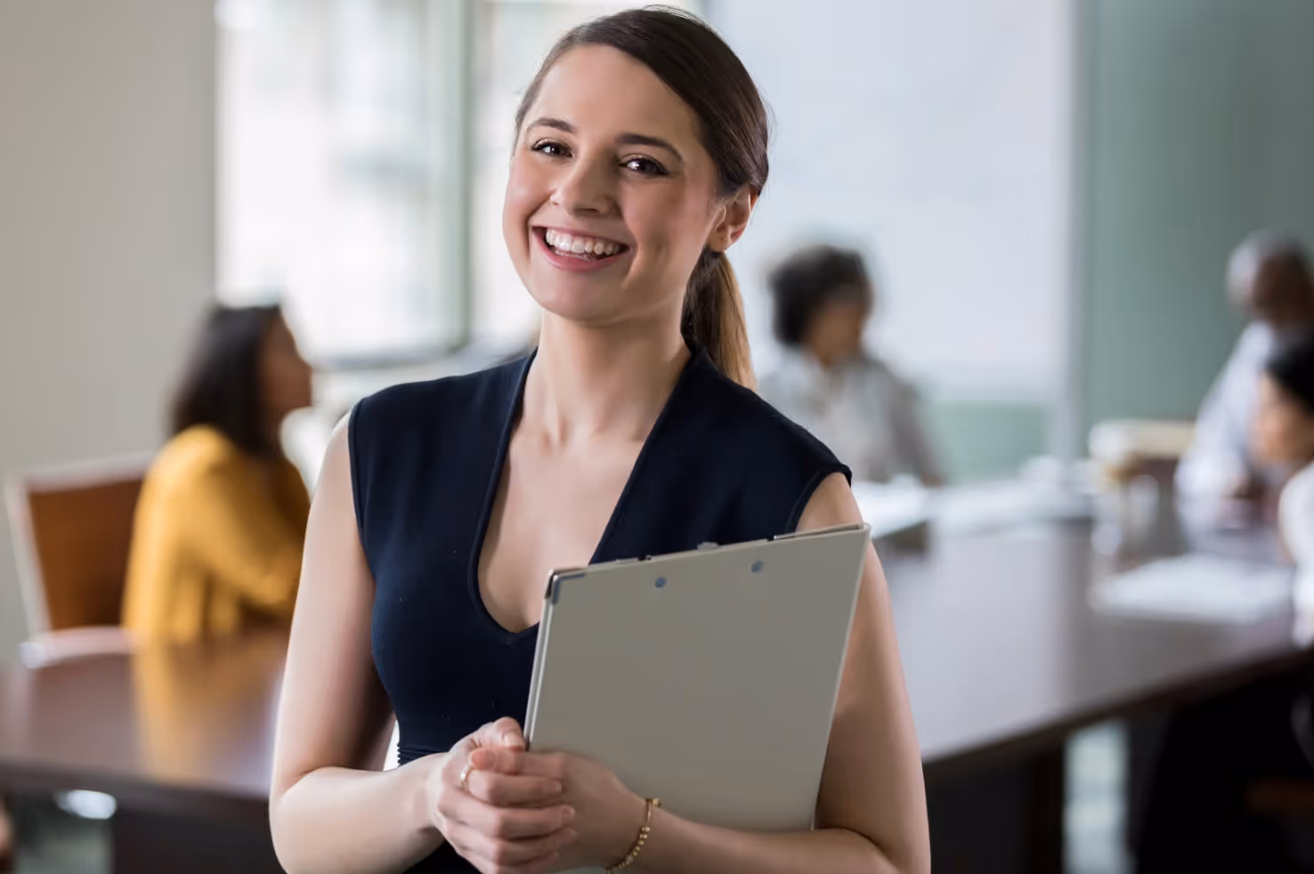 Virtual Receptionist for Law Firms: The Definitive Guide