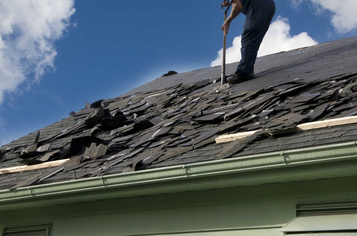 insurance cover roof replacement in Florida