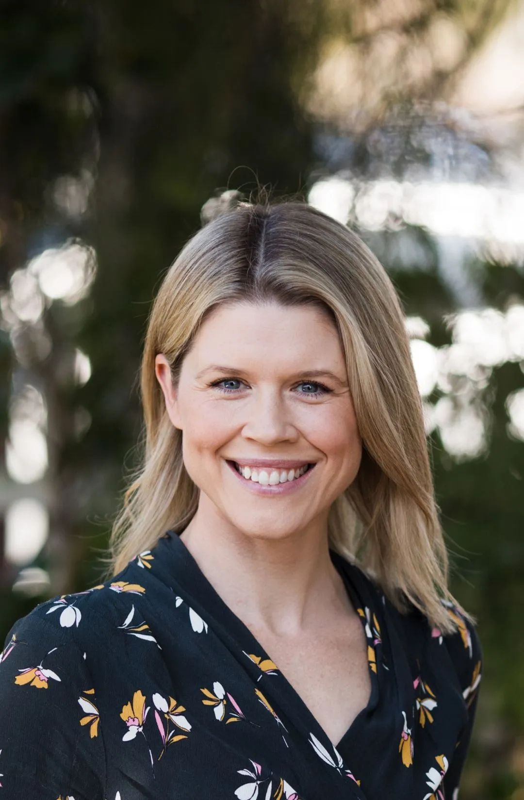 Dr Kate O'Neill