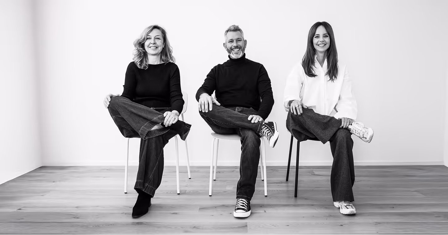 Konzeption, Design & Development – Das Kreativkollektiv: Texte: text aha – Tina Bubenhofer, Heimentalstrasse 26, 5430 Wettingen – text-aha.ch; Design: GrafikArt – Katja Saenze, Mühleweg 57, 5420 Ehrendingen – grafik-art.ch; Development: KOMUNIQUE – Philipp Roth, Blumenrainstrasse 29, 9050 Appenzell, www.komunique.com