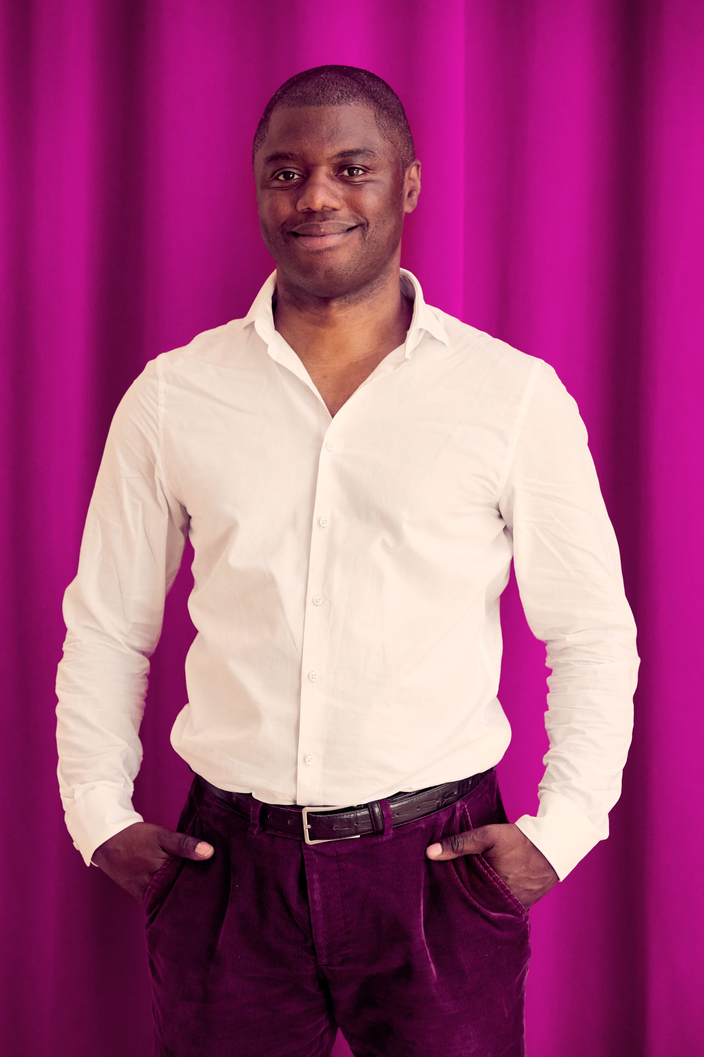 José Londji lächelt