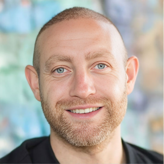 Porträtfoto eines Kunden im Erfahrungsbericht