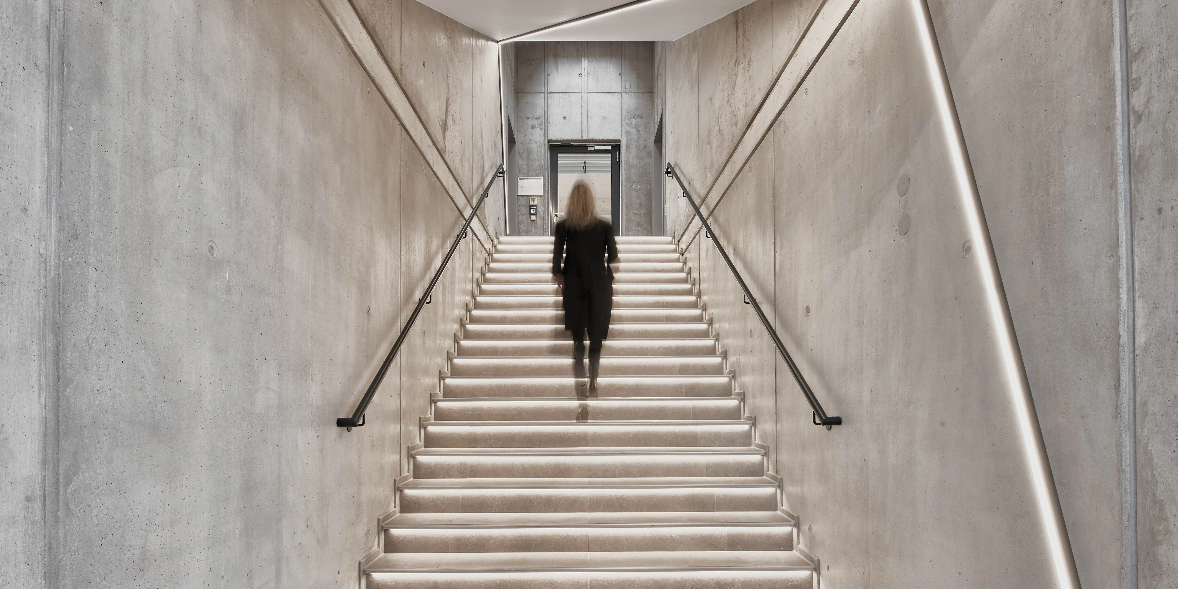 AHA Licht in Treppe integriert
