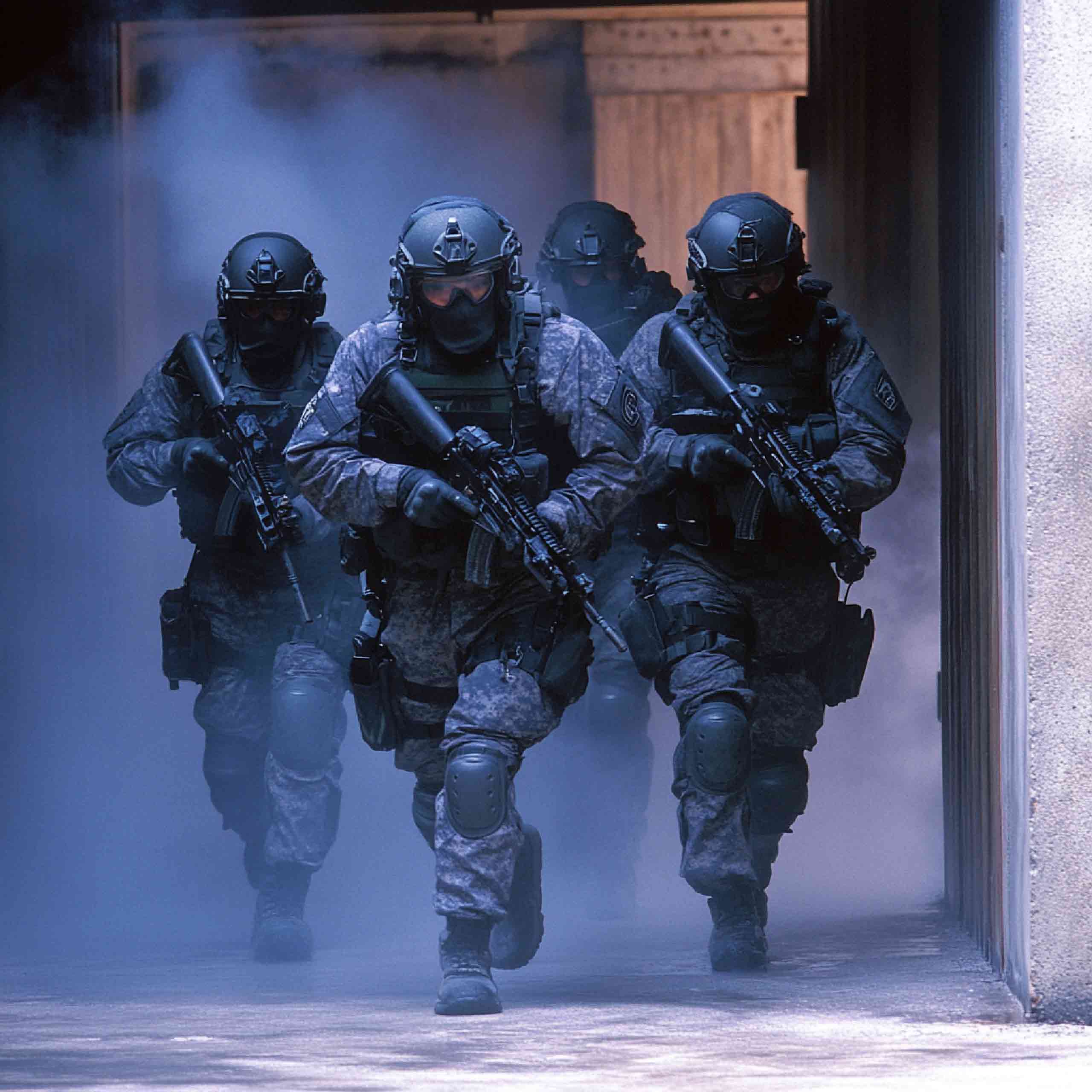 Équipe militaire en intervention – signalétique et gravure pour secteur défense HD Signalétique