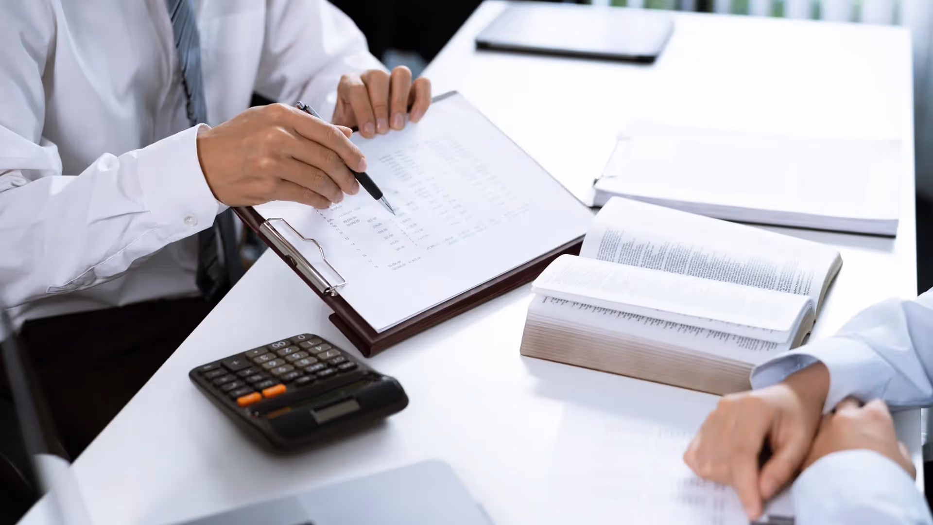 Explaining specialist insurance solutions for payment institutions