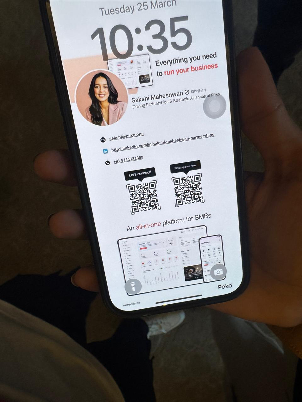 LinkedIn QR code in phone lock screen