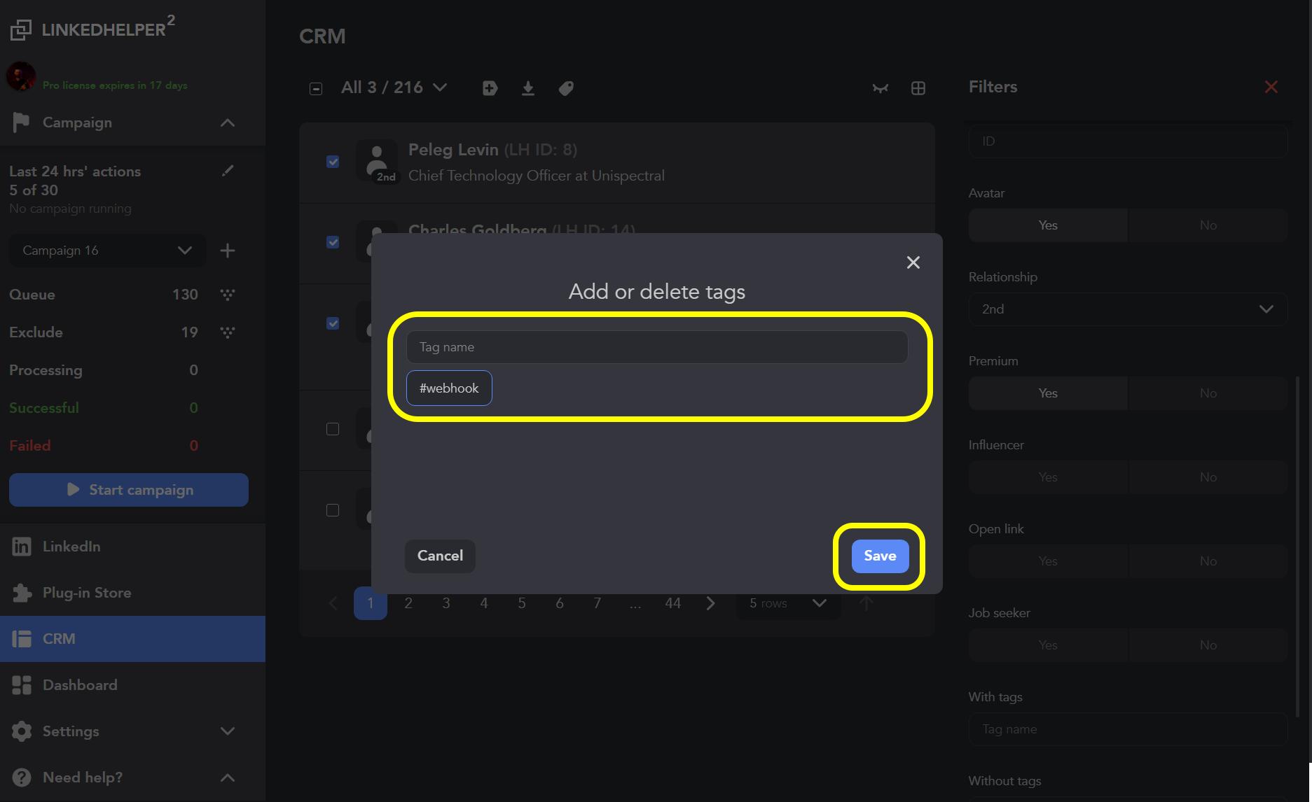 SalesRobot CRM interface showing a popup for adding or deleting tags.